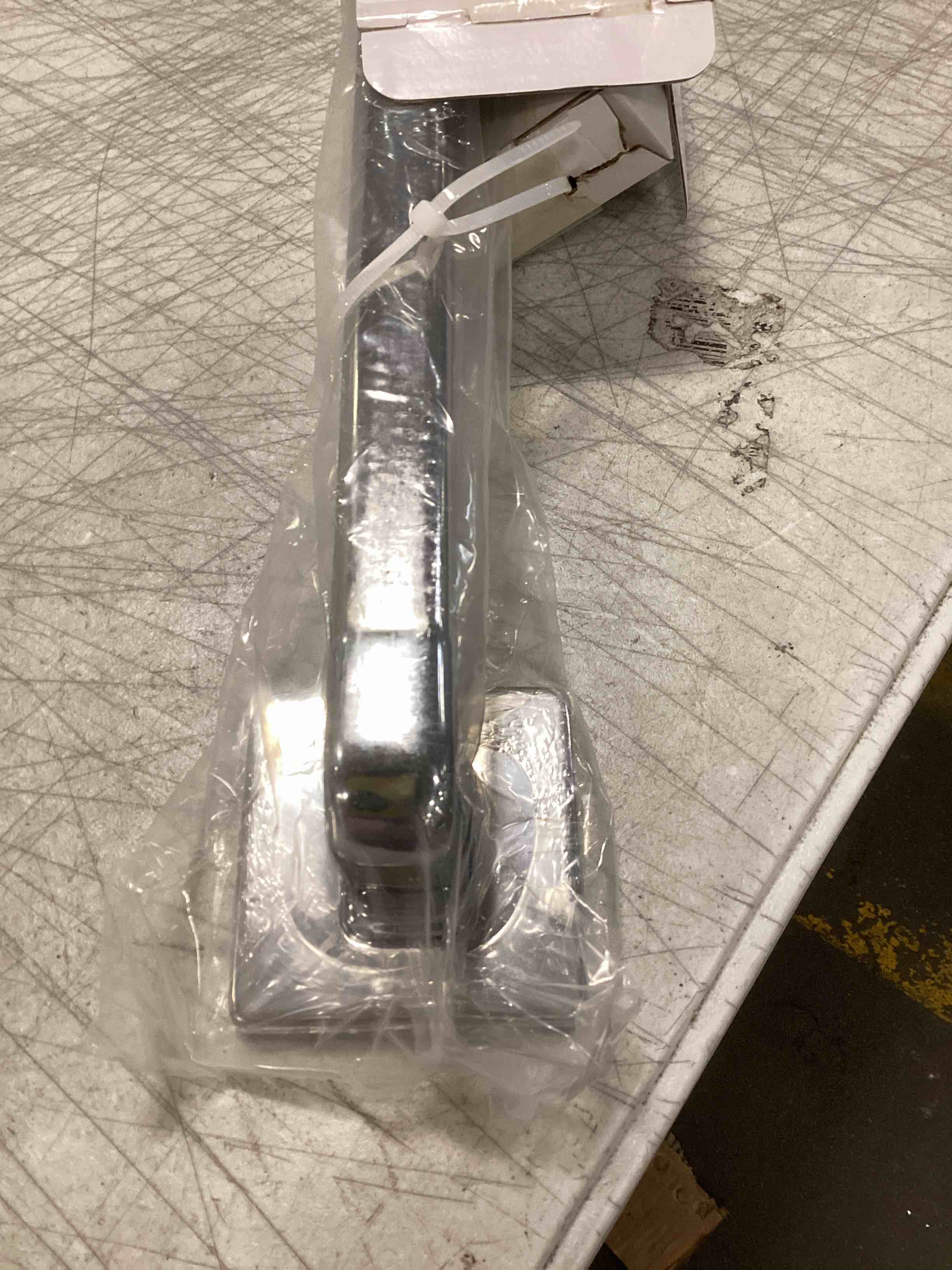 Delta 41936 Modern Angular Decorative ADA 36 in. x 1.25 in. Grab Bar, Chrome