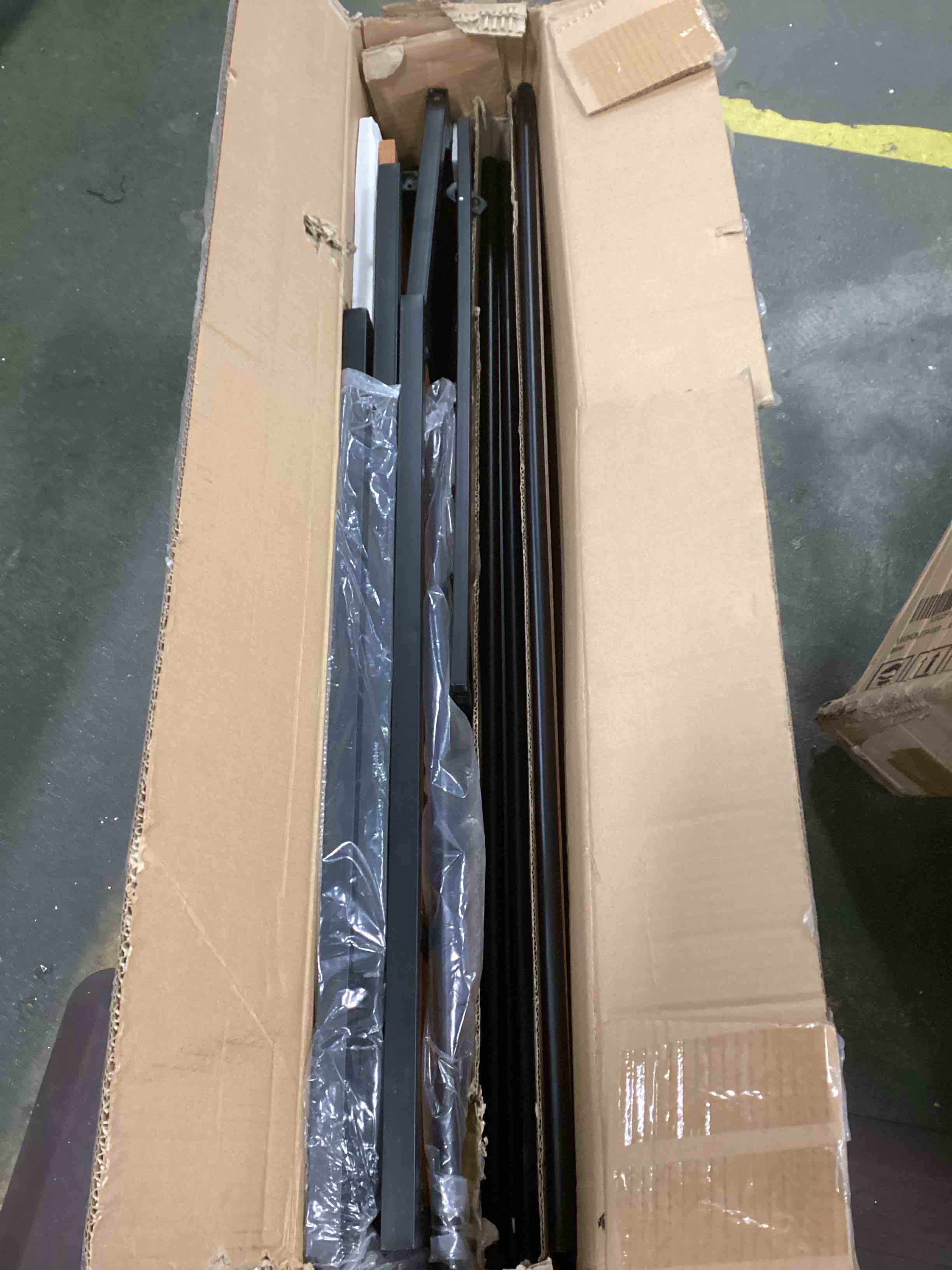 https://s3.amazonaws.com/lotting-images-prod/bidfta/YEL5092704_1703954456400.jpeg