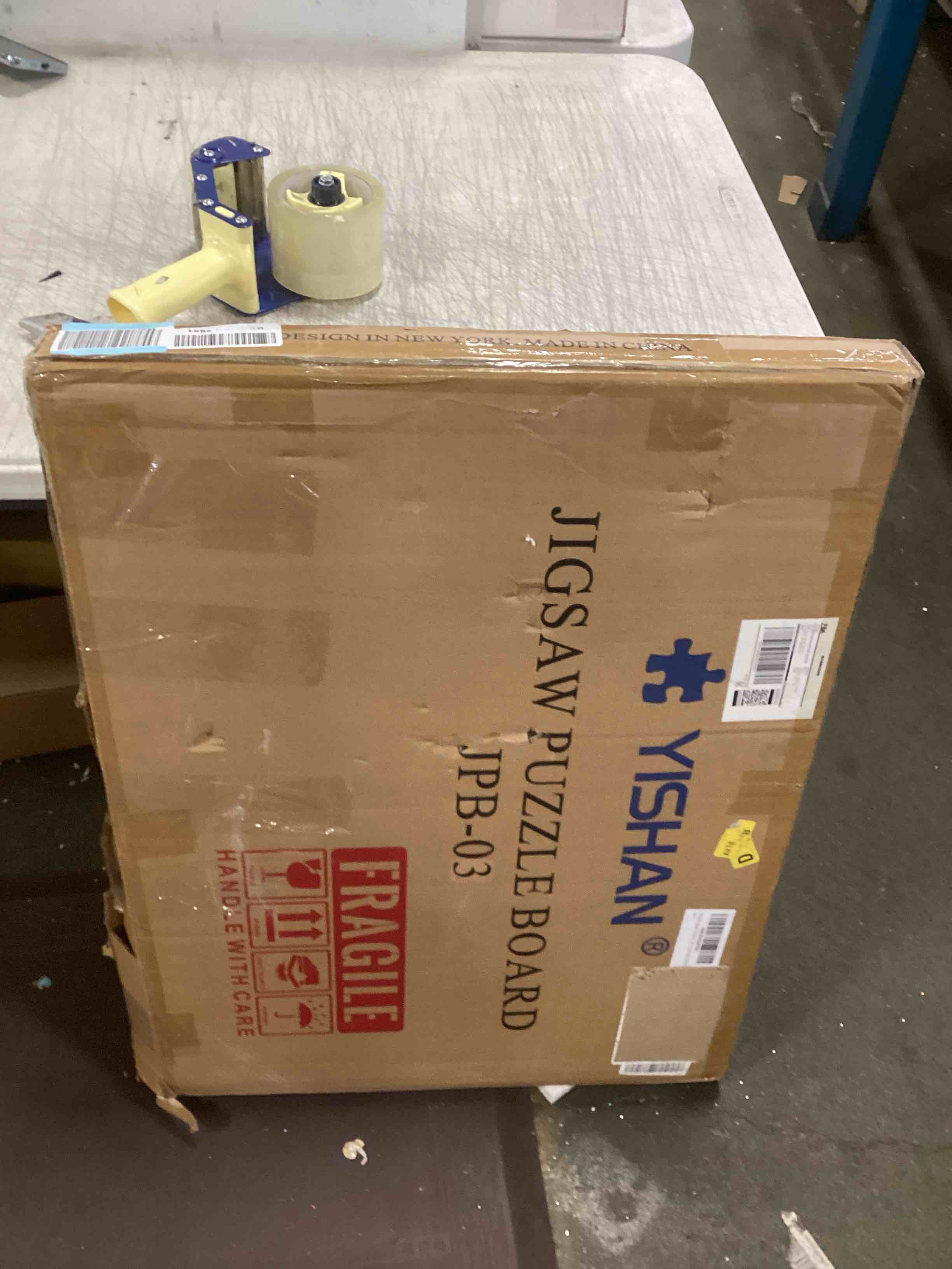https://s3.amazonaws.com/lotting-images-prod/bidfta/YEL5092719_1703957672756.jpeg