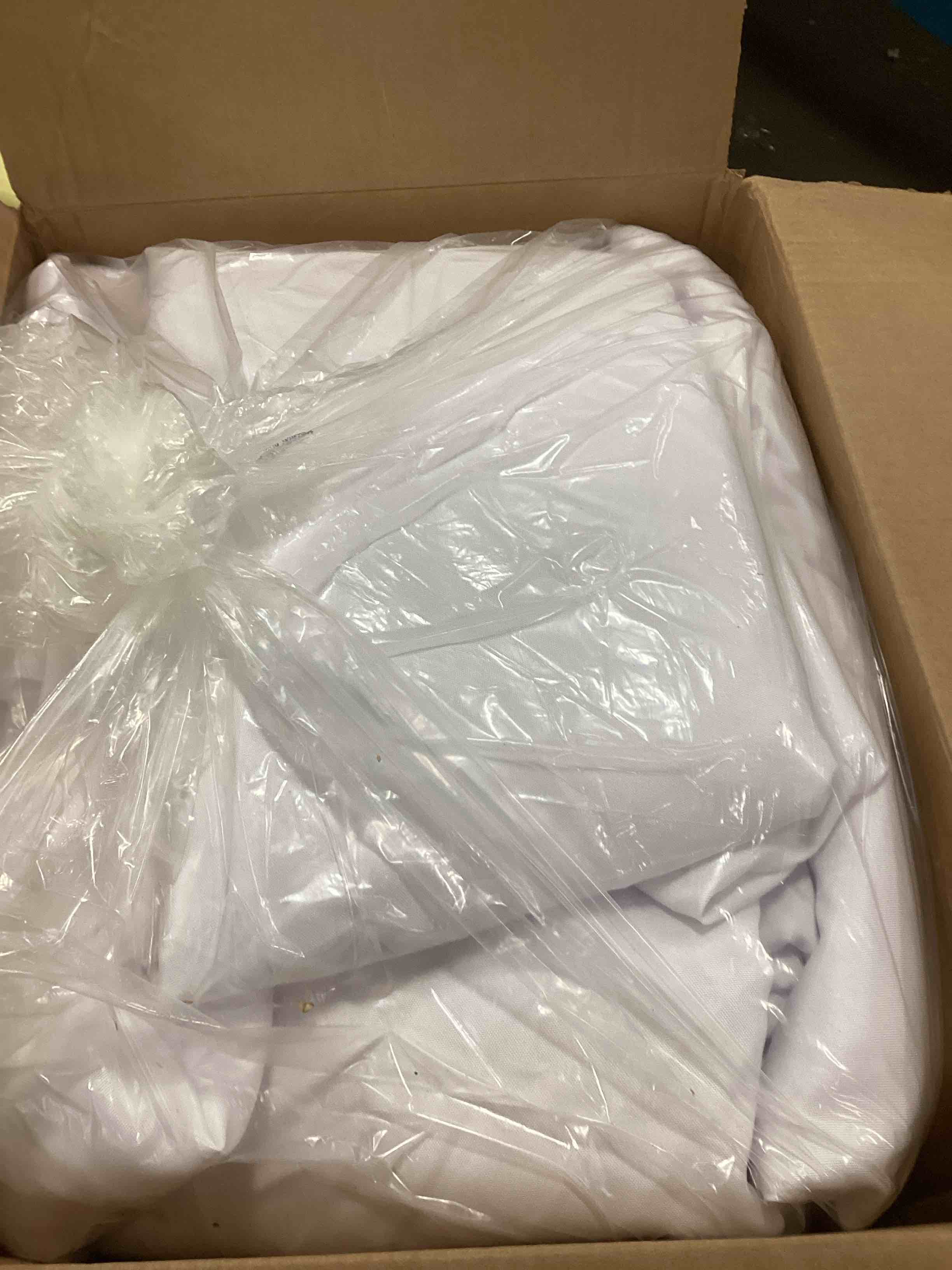 https://s3.amazonaws.com/lotting-images-prod/bidfta/YEL5092757_1703967402356.jpeg
