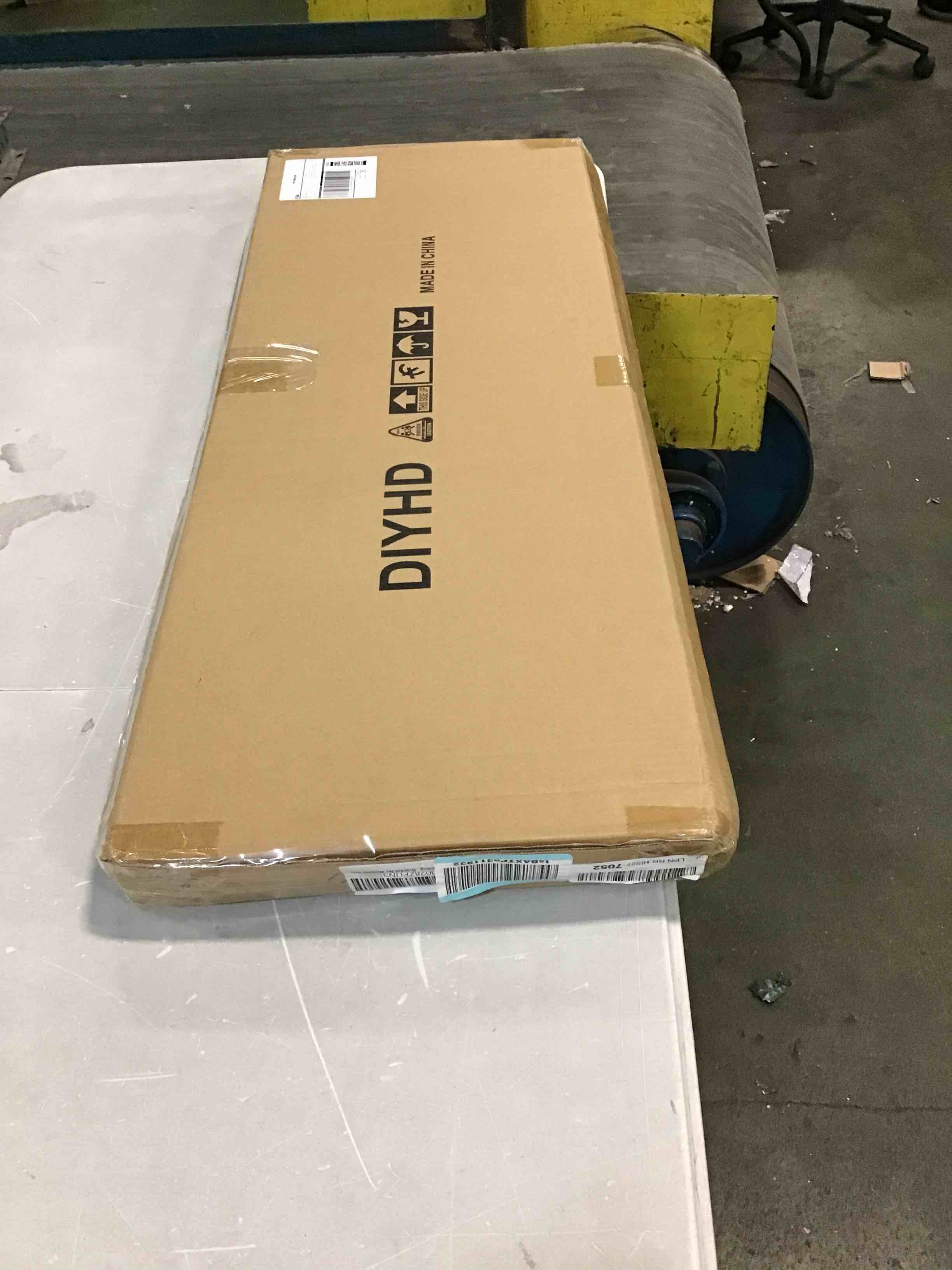 https://s3.amazonaws.com/lotting-images-prod/bidfta/YEL5093930_1703624196324.jpeg