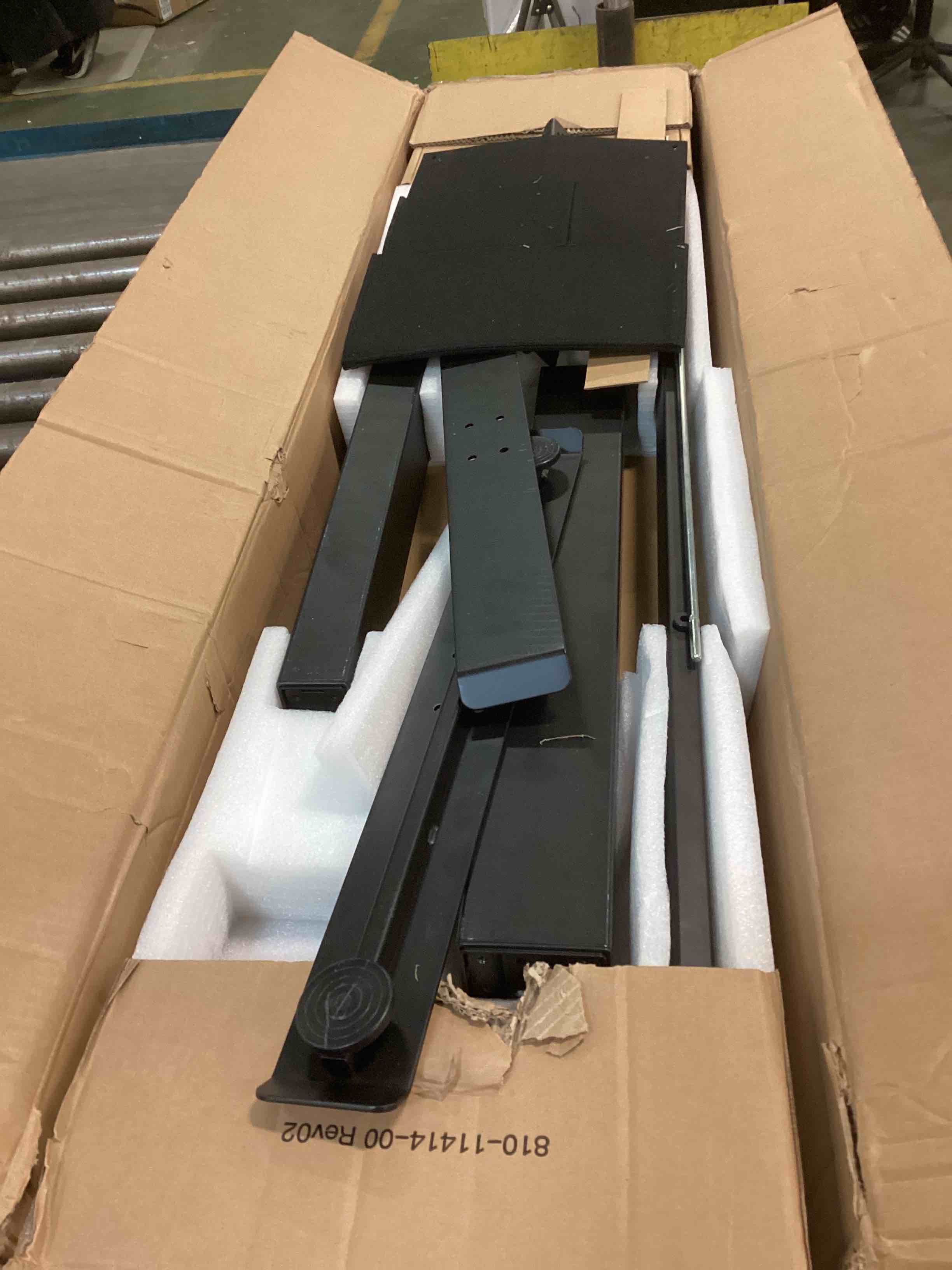 https://s3.amazonaws.com/lotting-images-prod/bidfta/YEL5094075_1703793409699.jpeg