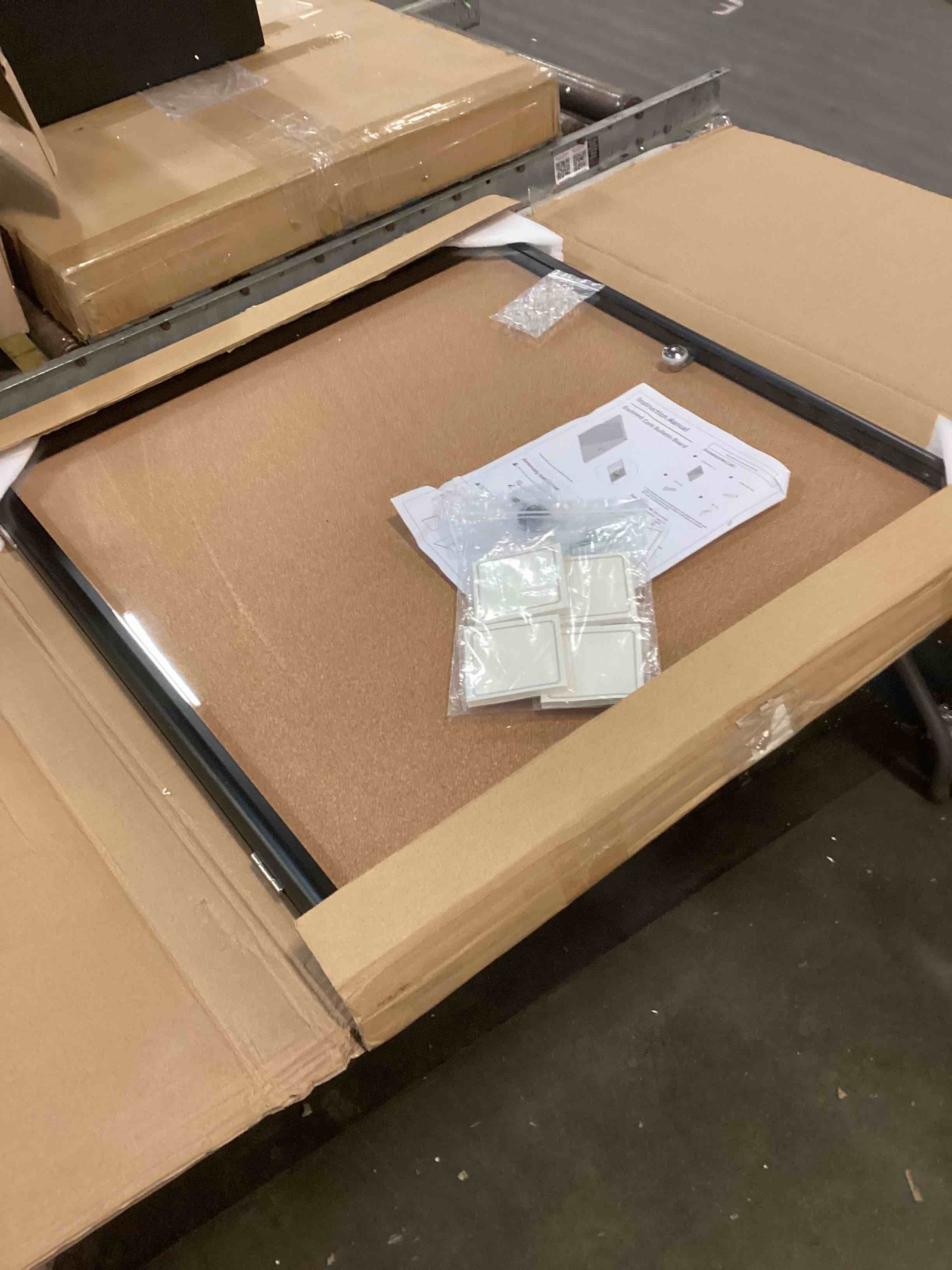 https://s3.amazonaws.com/lotting-images-prod/bidfta/YEL5094312_1703955330752.jpeg