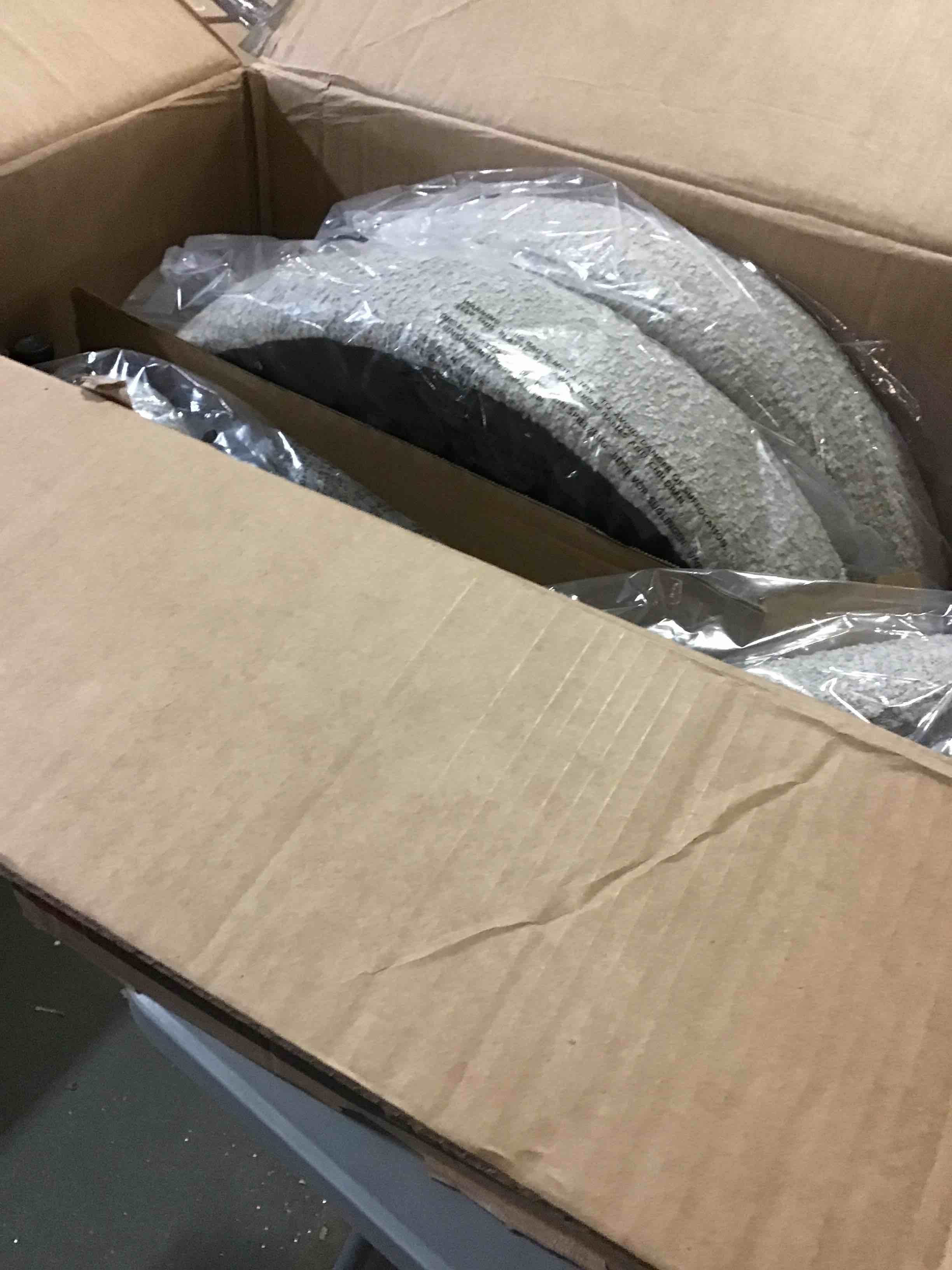 https://s3.amazonaws.com/lotting-images-prod/bidfta/YEL5094811_1702746621158.jpeg