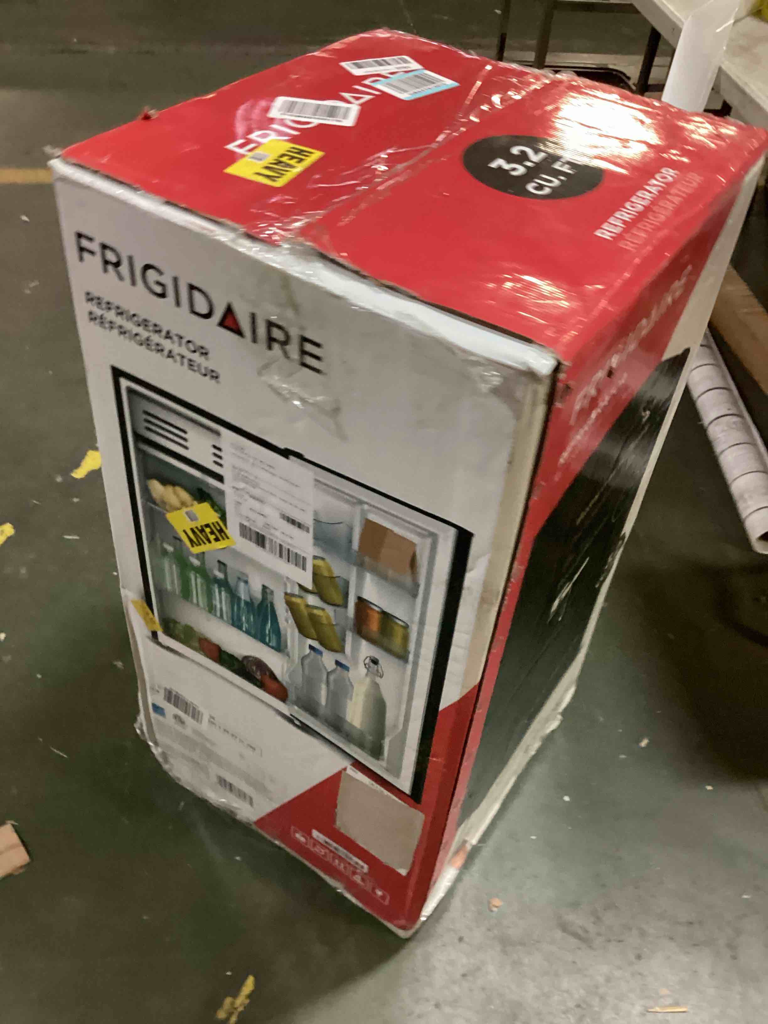 https://s3.amazonaws.com/lotting-images-prod/bidfta/YEL5108287_1692616775956.jpeg