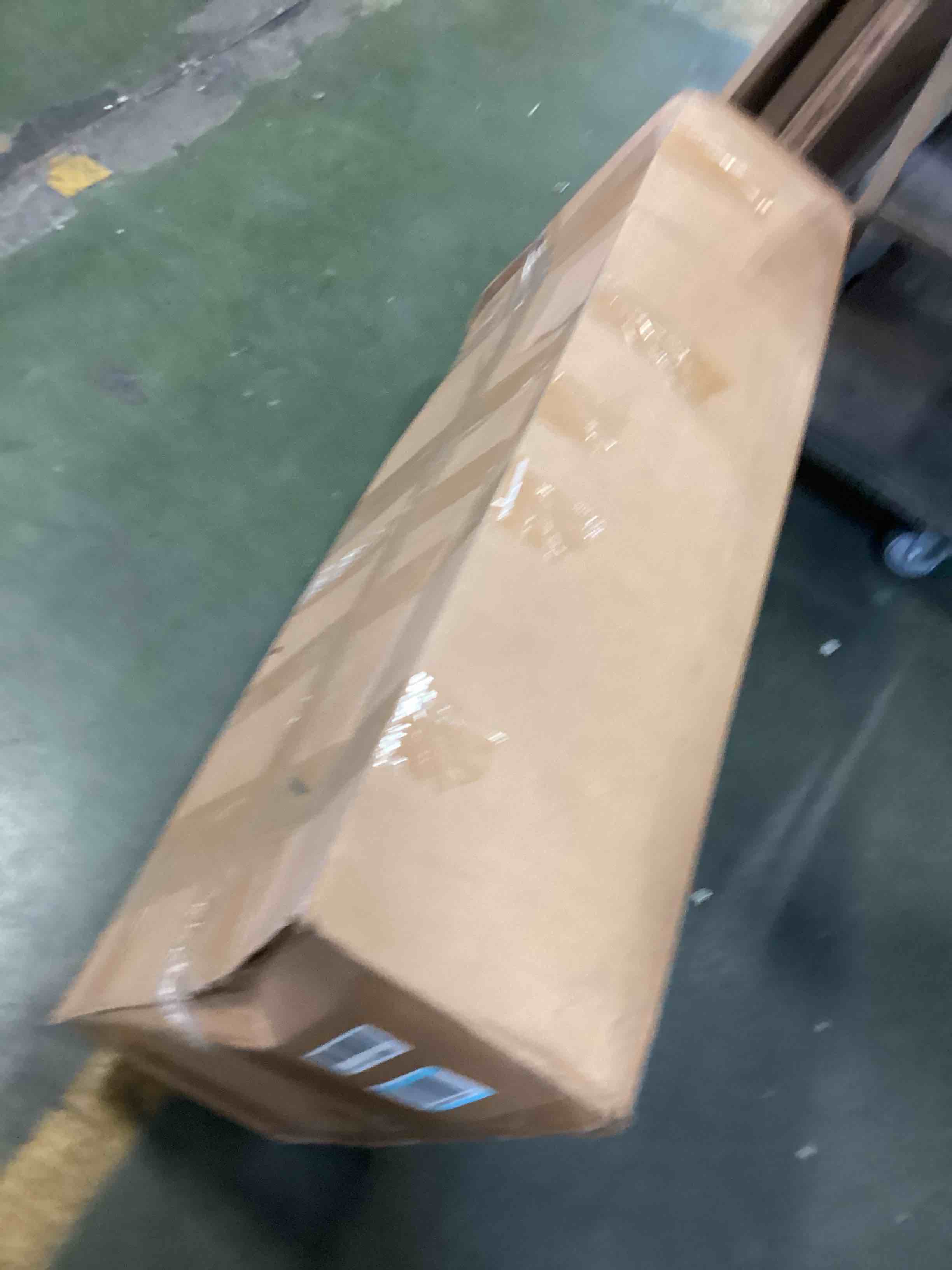 https://s3.amazonaws.com/lotting-images-prod/bidfta/YEL5108885_1692800190231.jpeg