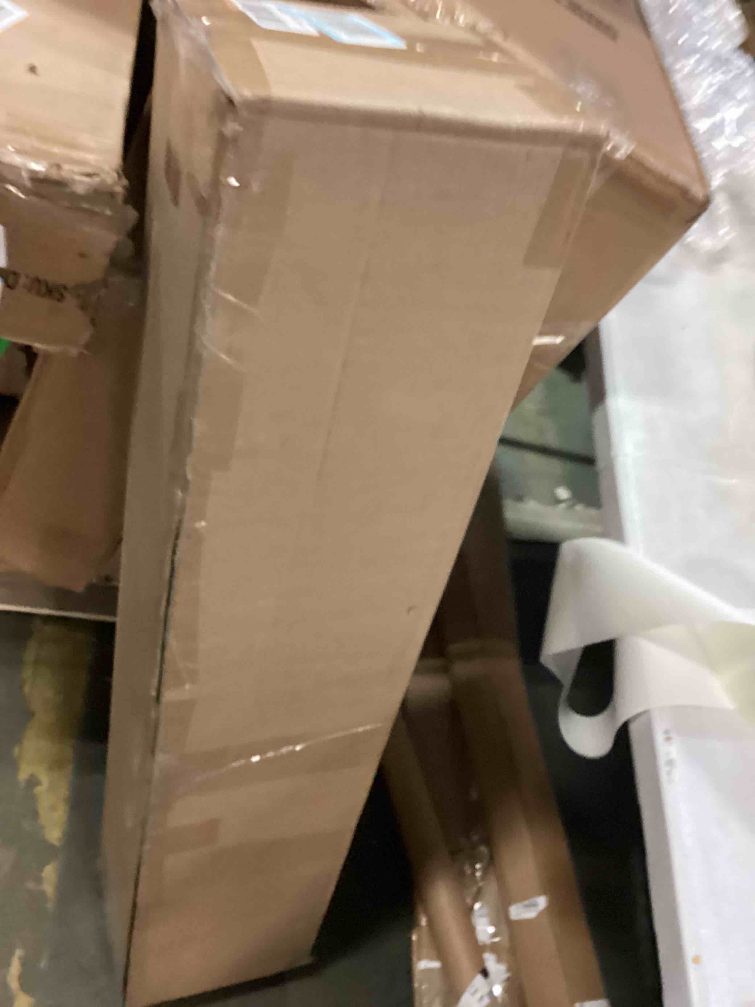 https://s3.amazonaws.com/lotting-images-prod/bidfta/YEL5109105_1692876979111.jpeg