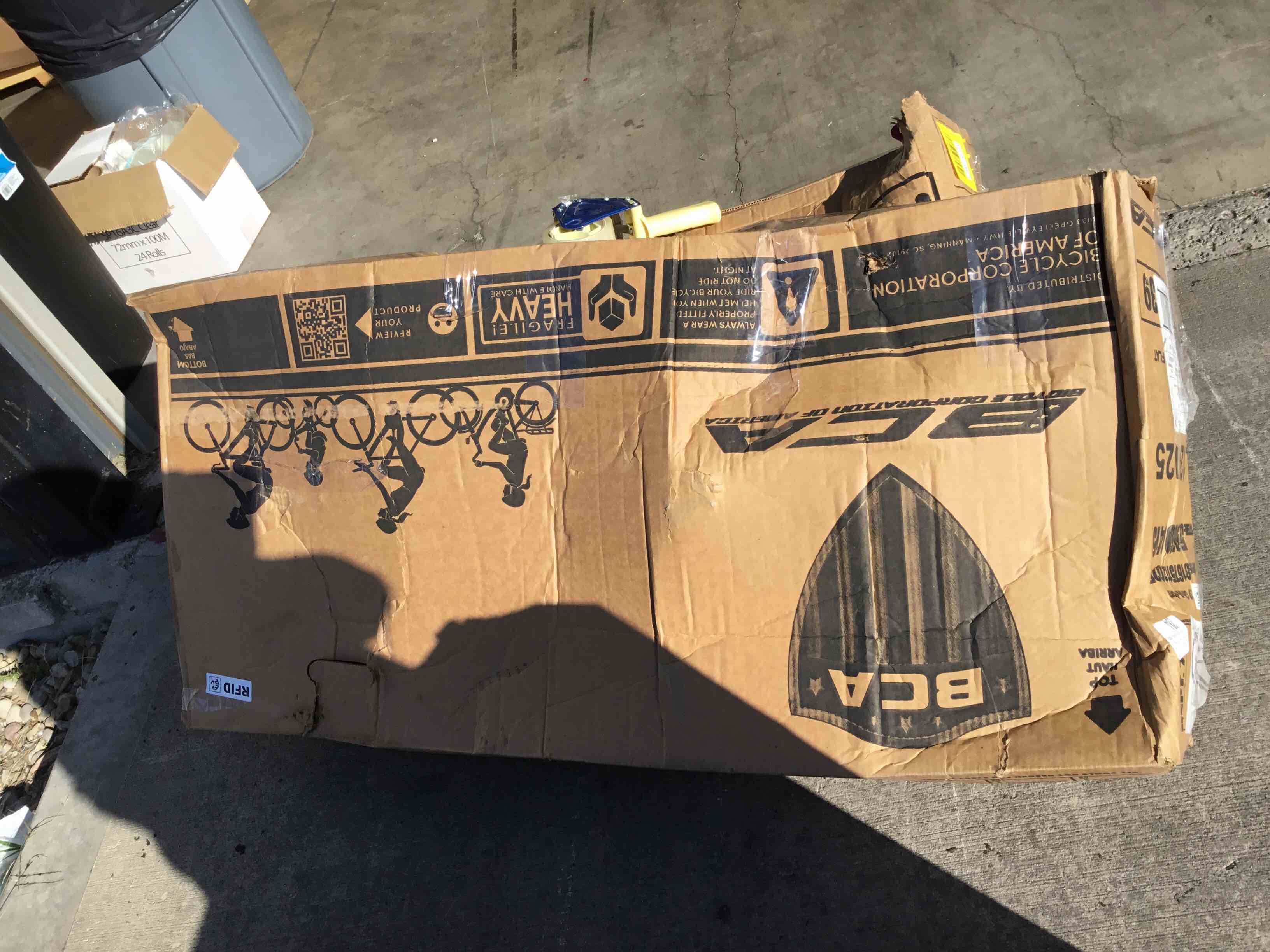https://s3.amazonaws.com/lotting-images-prod/bidfta/YEL5110685_1693402244045.jpeg