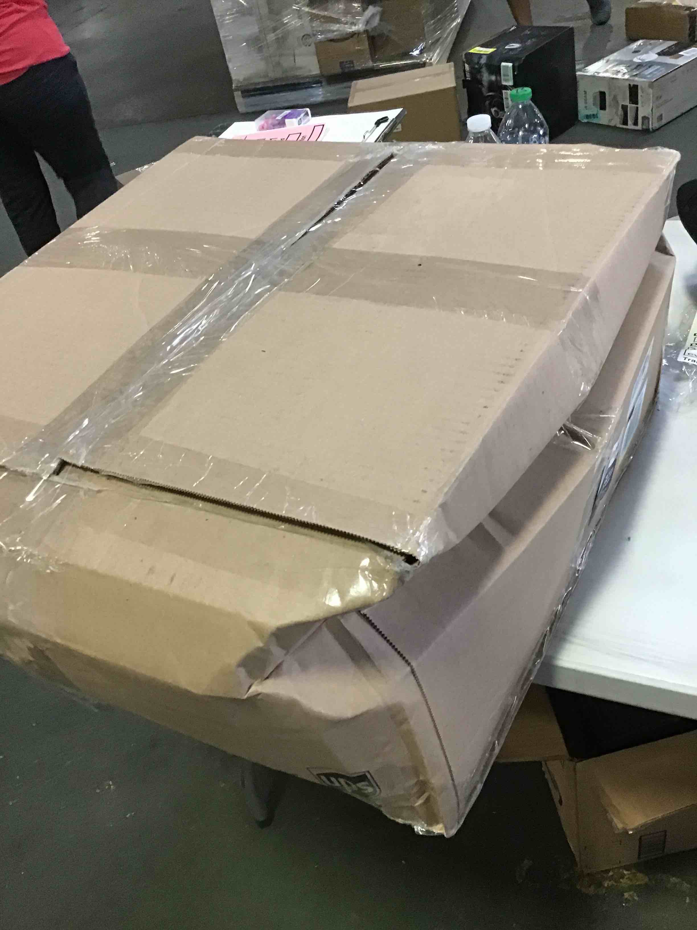 https://s3.amazonaws.com/lotting-images-prod/bidfta/YEL5110884_1695318687410.jpeg