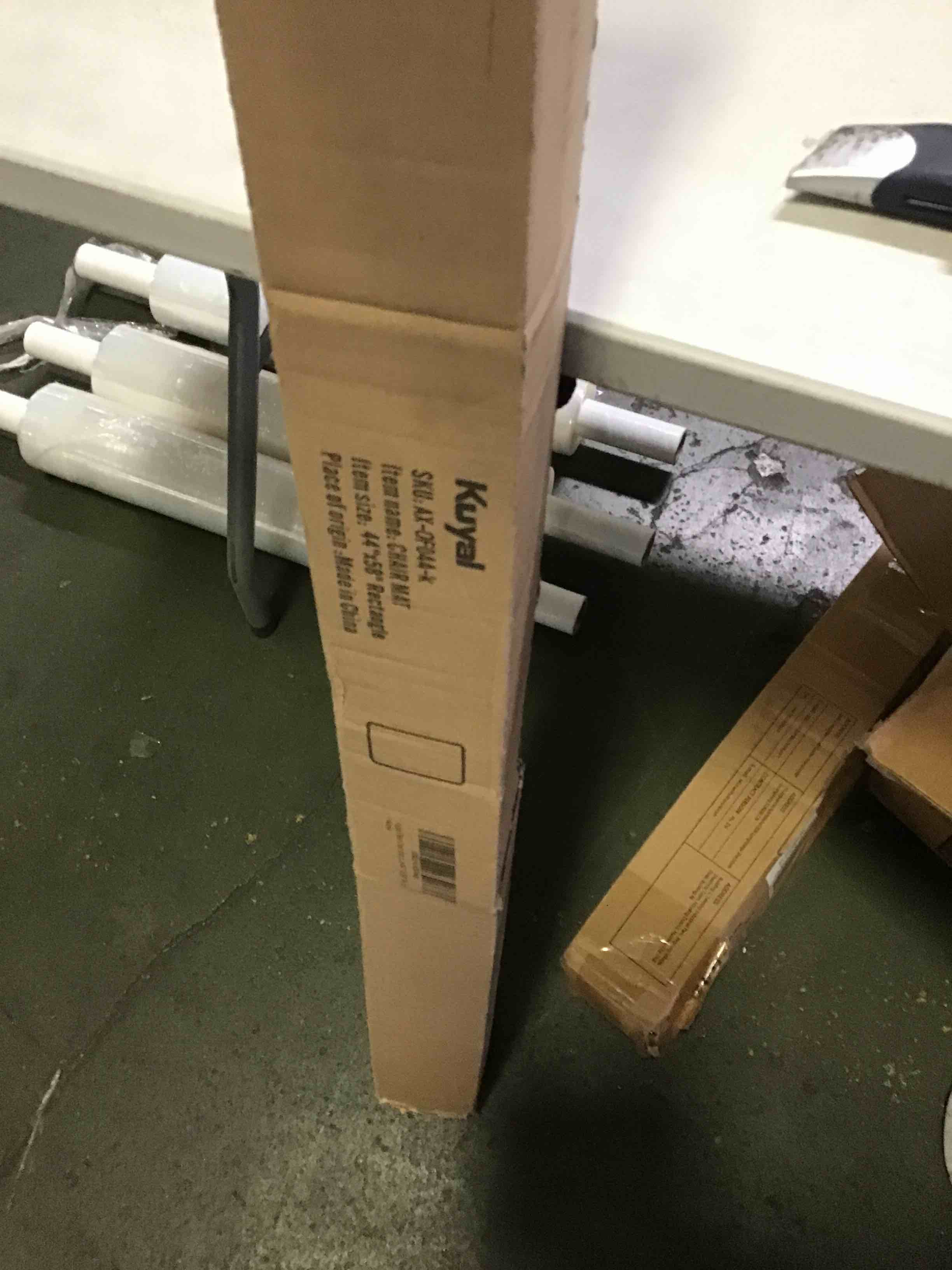 https://s3.amazonaws.com/lotting-images-prod/bidfta/YEL5110908_1695321380497.jpeg
