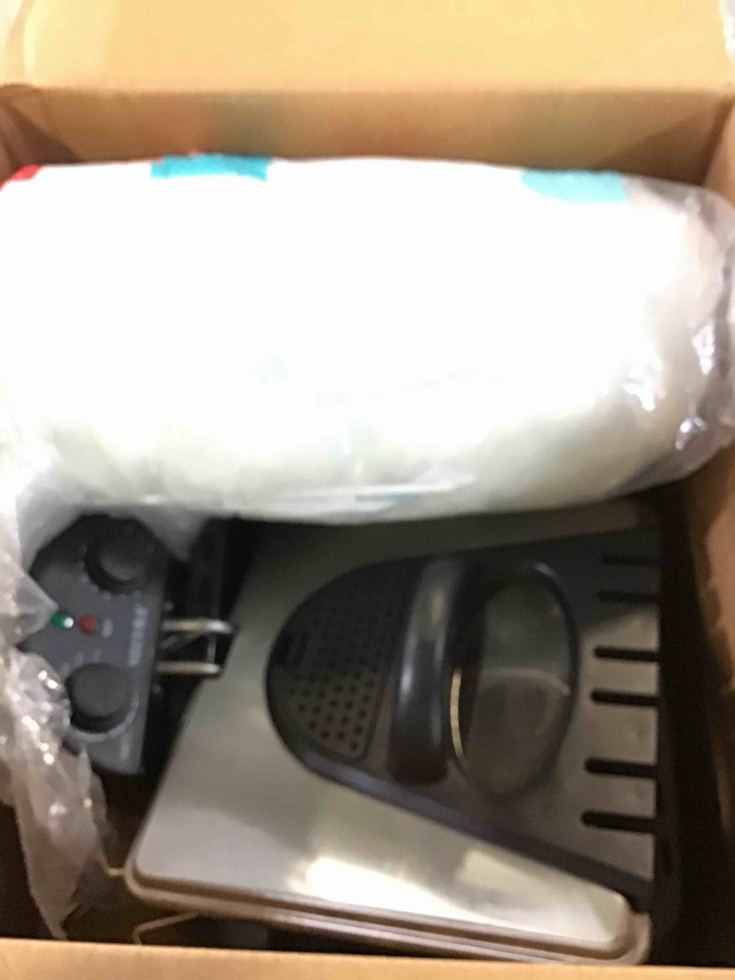 https://s3.amazonaws.com/lotting-images-prod/bidfta/YEL5111472_1692902623878.jpeg