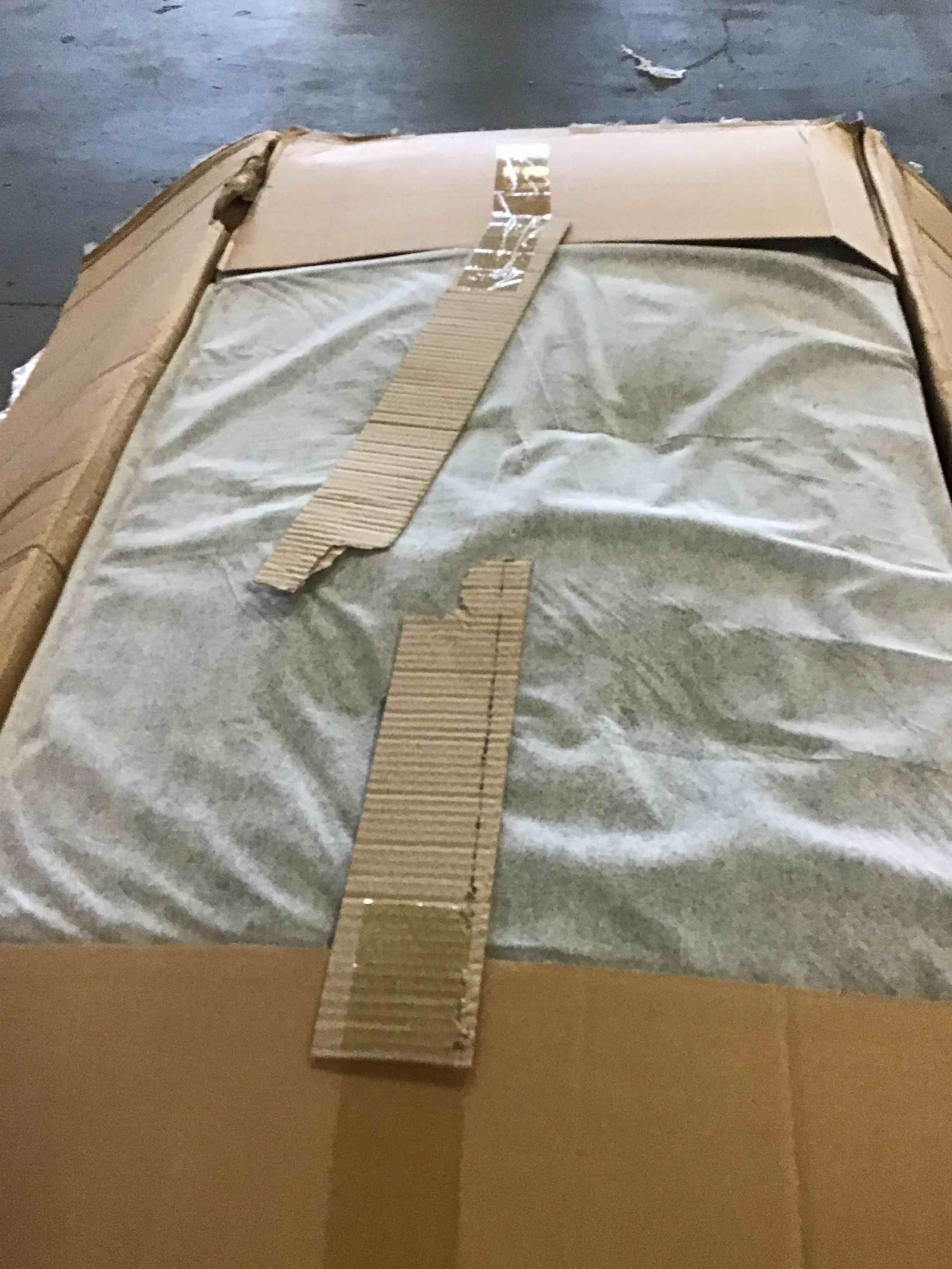 https://s3.amazonaws.com/lotting-images-prod/bidfta/YEL5111652_1693228363263.jpeg