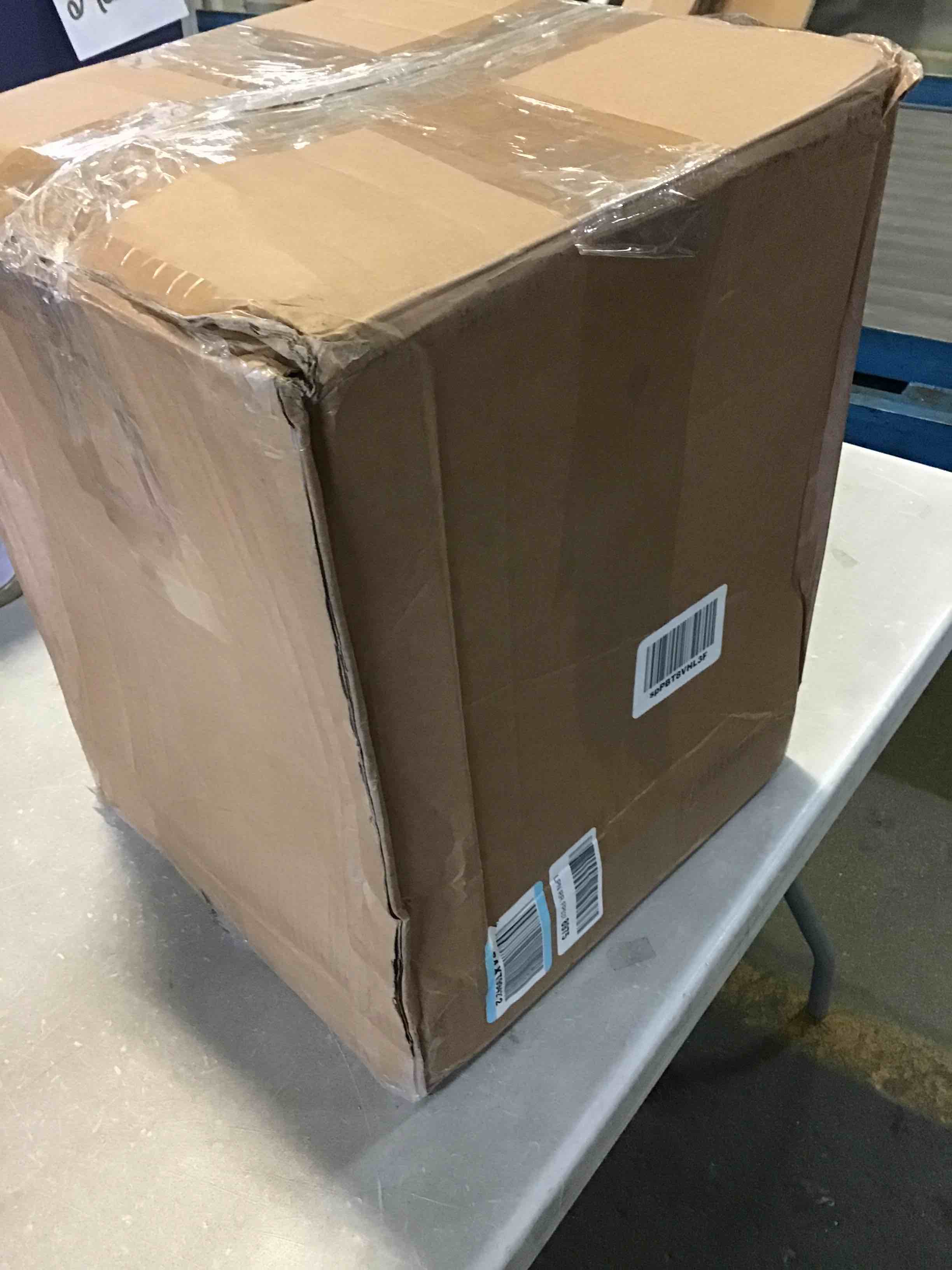 https://s3.amazonaws.com/lotting-images-prod/bidfta/YEL5111710_1693235802845.jpeg