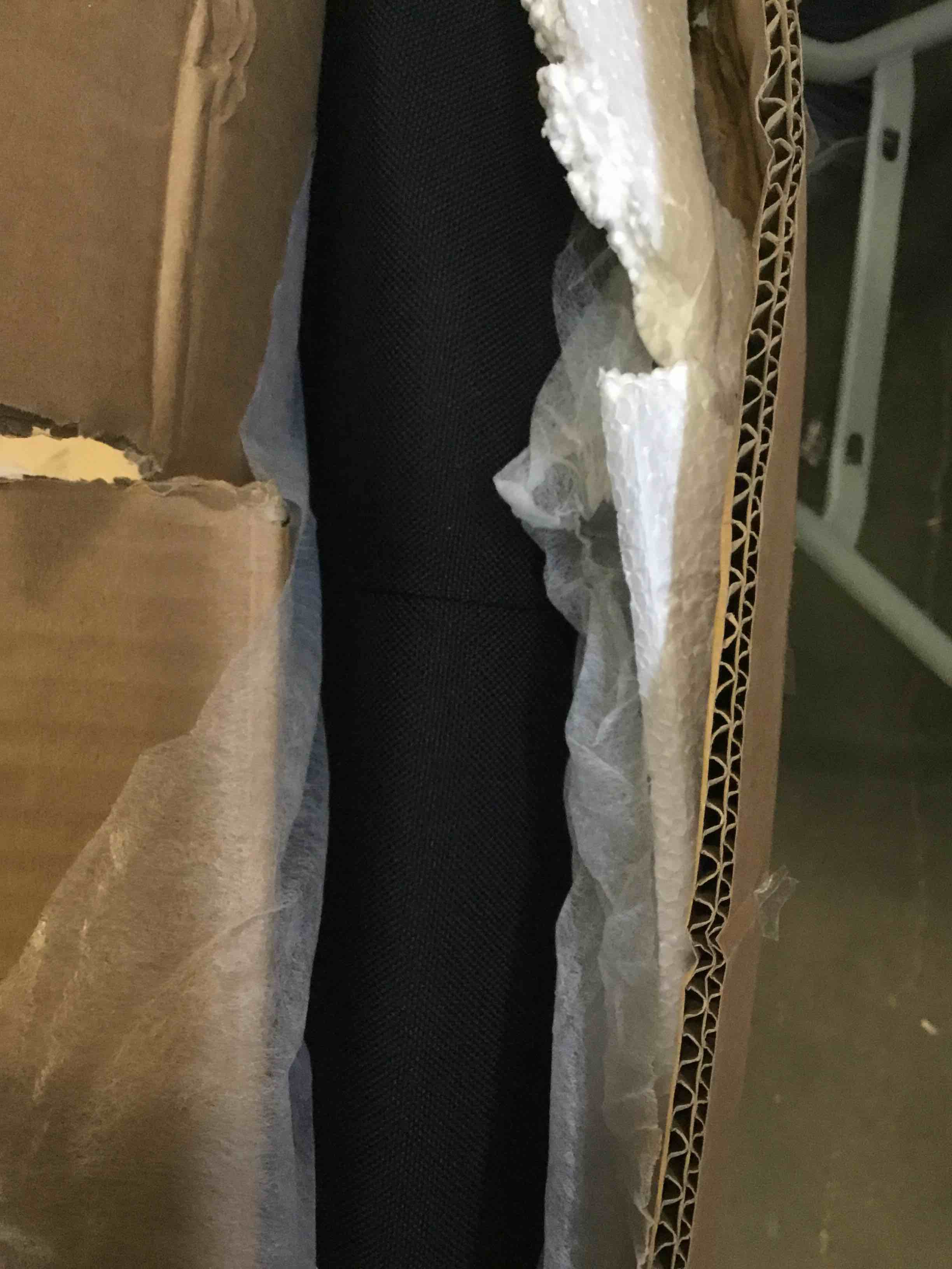 https://s3.amazonaws.com/lotting-images-prod/bidfta/YEL5111974_1693338135913.jpeg