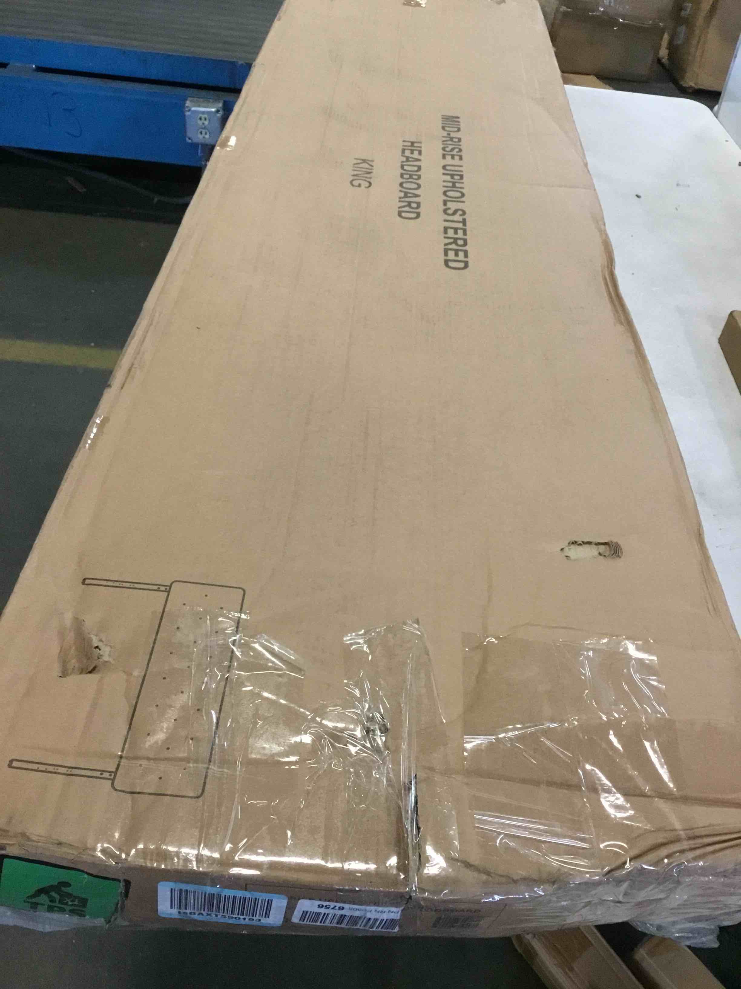 https://s3.amazonaws.com/lotting-images-prod/bidfta/YEL5111974_1693338195464.jpeg
