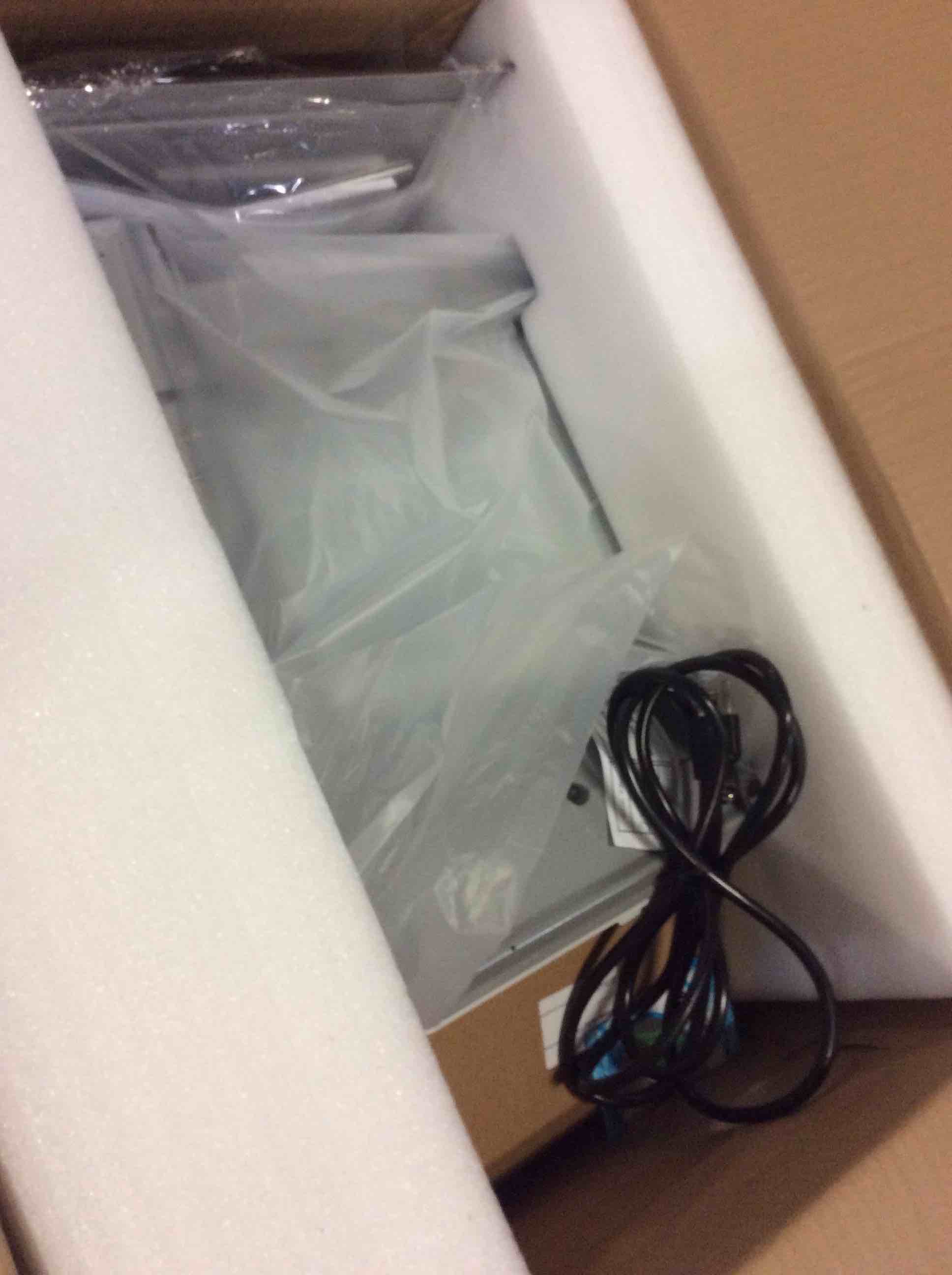 https://s3.amazonaws.com/lotting-images-prod/bidfta/YEL5114016_1692883602354.jpeg