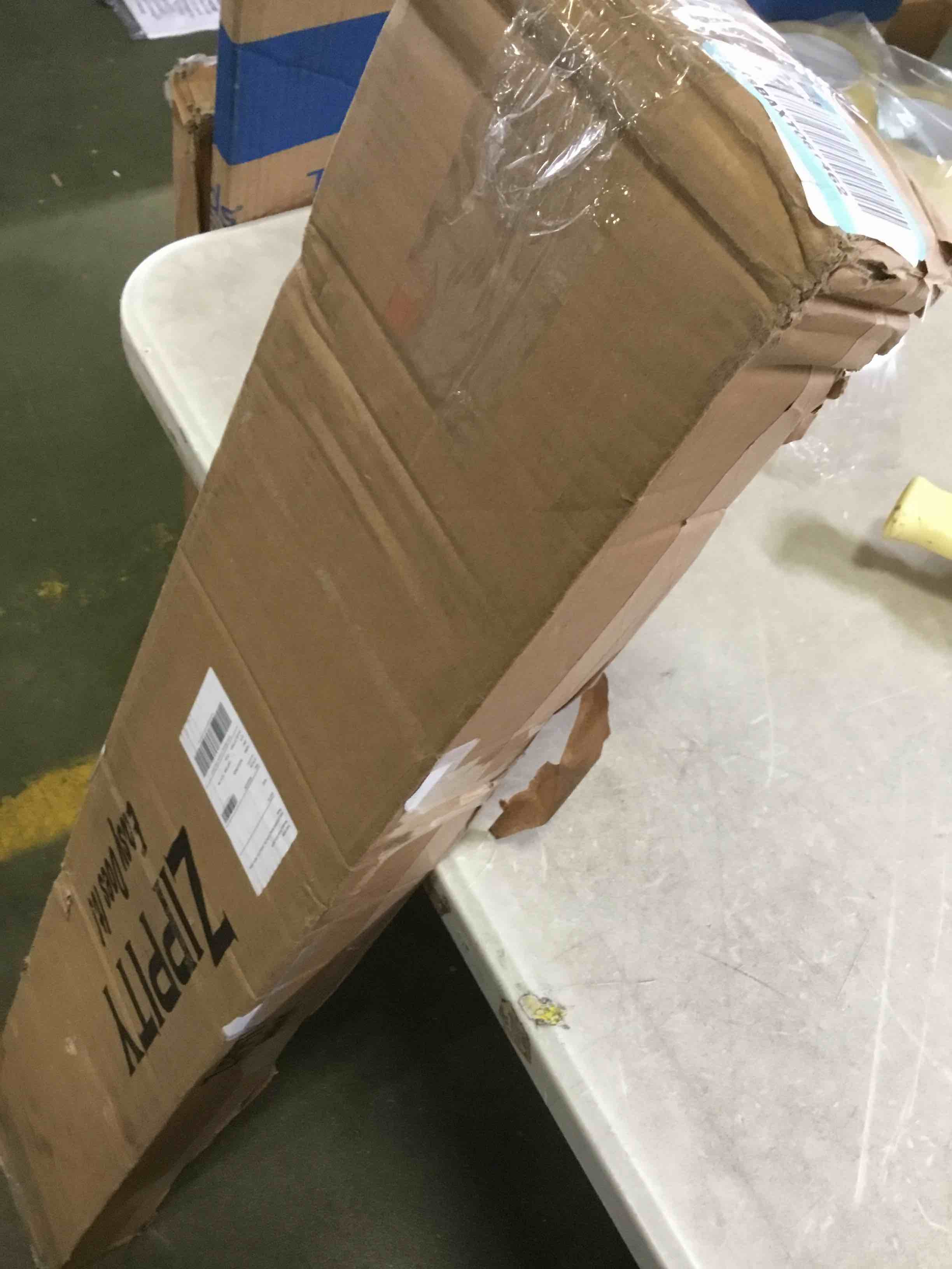 https://s3.amazonaws.com/lotting-images-prod/bidfta/YEL5114074_1692893748575.jpeg