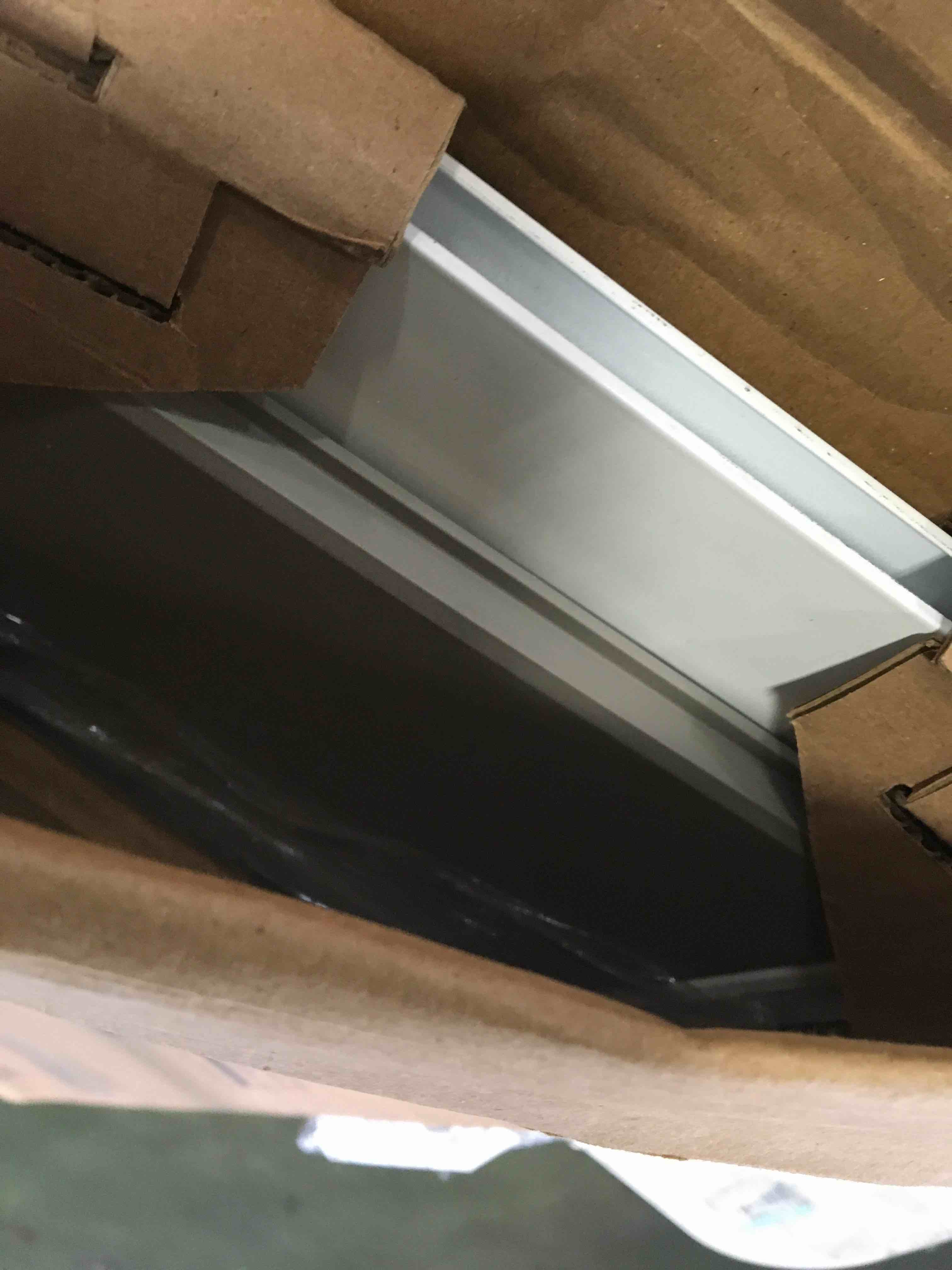 https://s3.amazonaws.com/lotting-images-prod/bidfta/YEL5114189_1692980526818.jpeg
