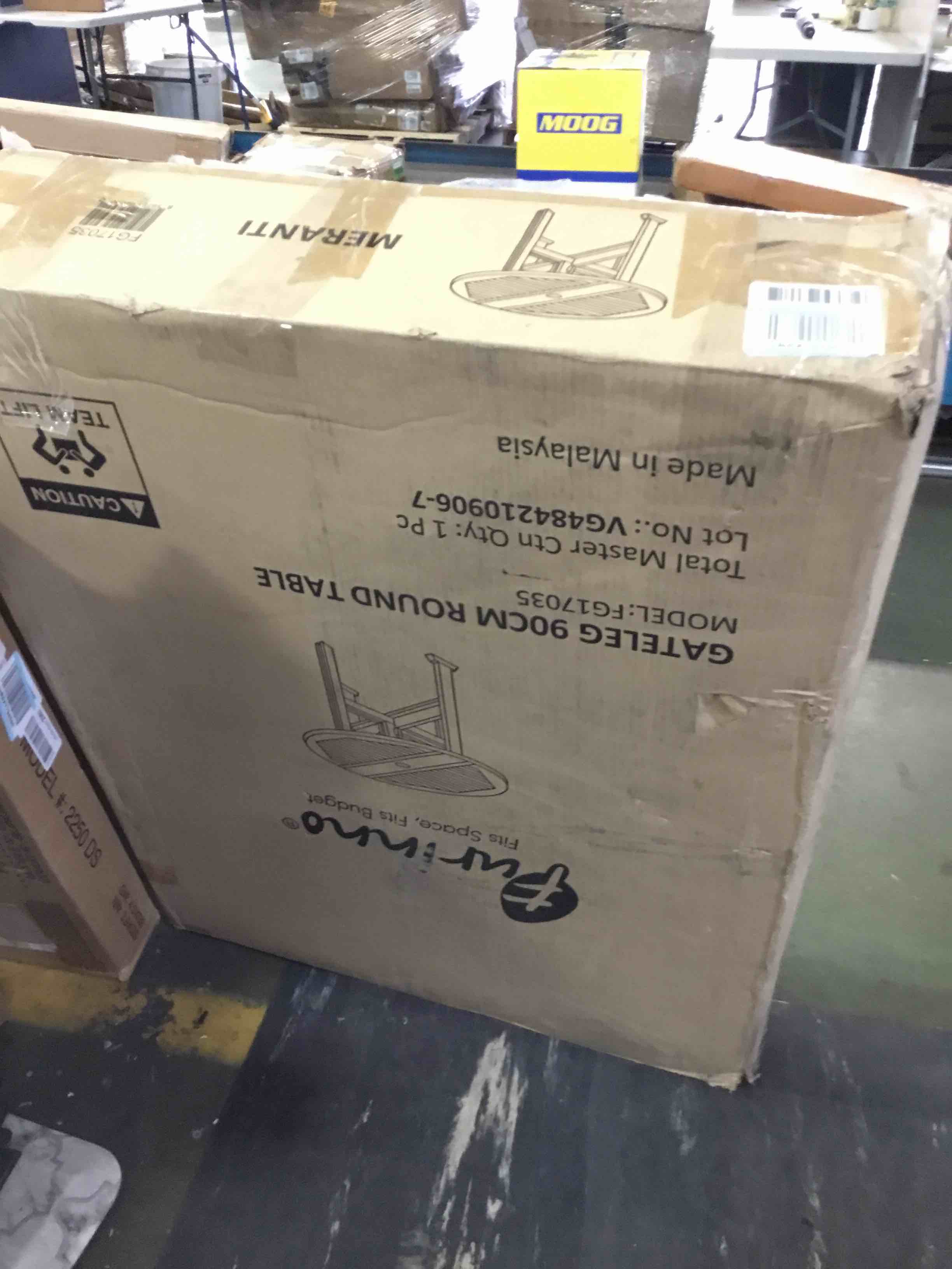 https://s3.amazonaws.com/lotting-images-prod/bidfta/YEL5114291_1693057766543.jpeg
