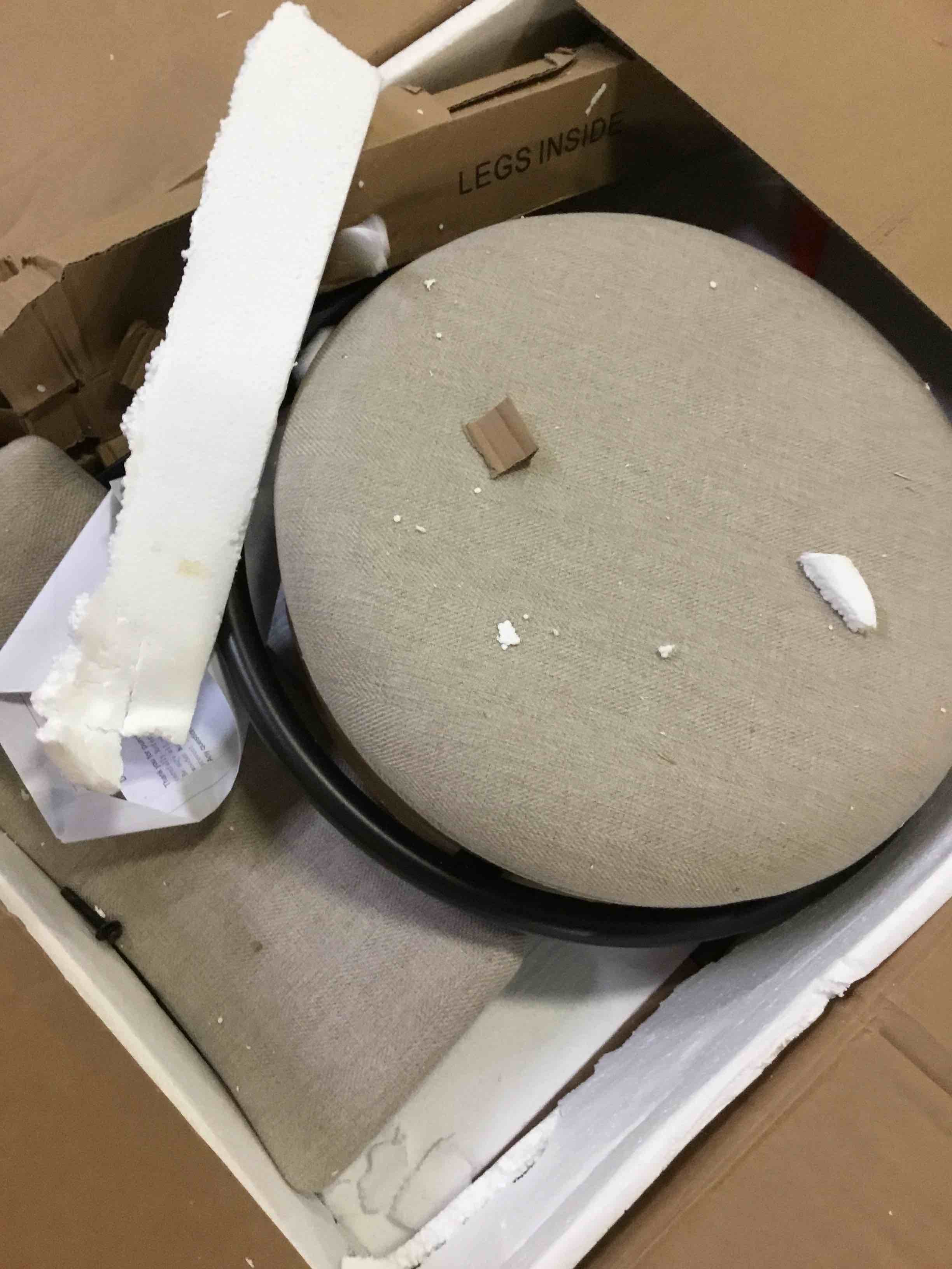 https://s3.amazonaws.com/lotting-images-prod/bidfta/YEL5114306_1693059175679.jpeg
