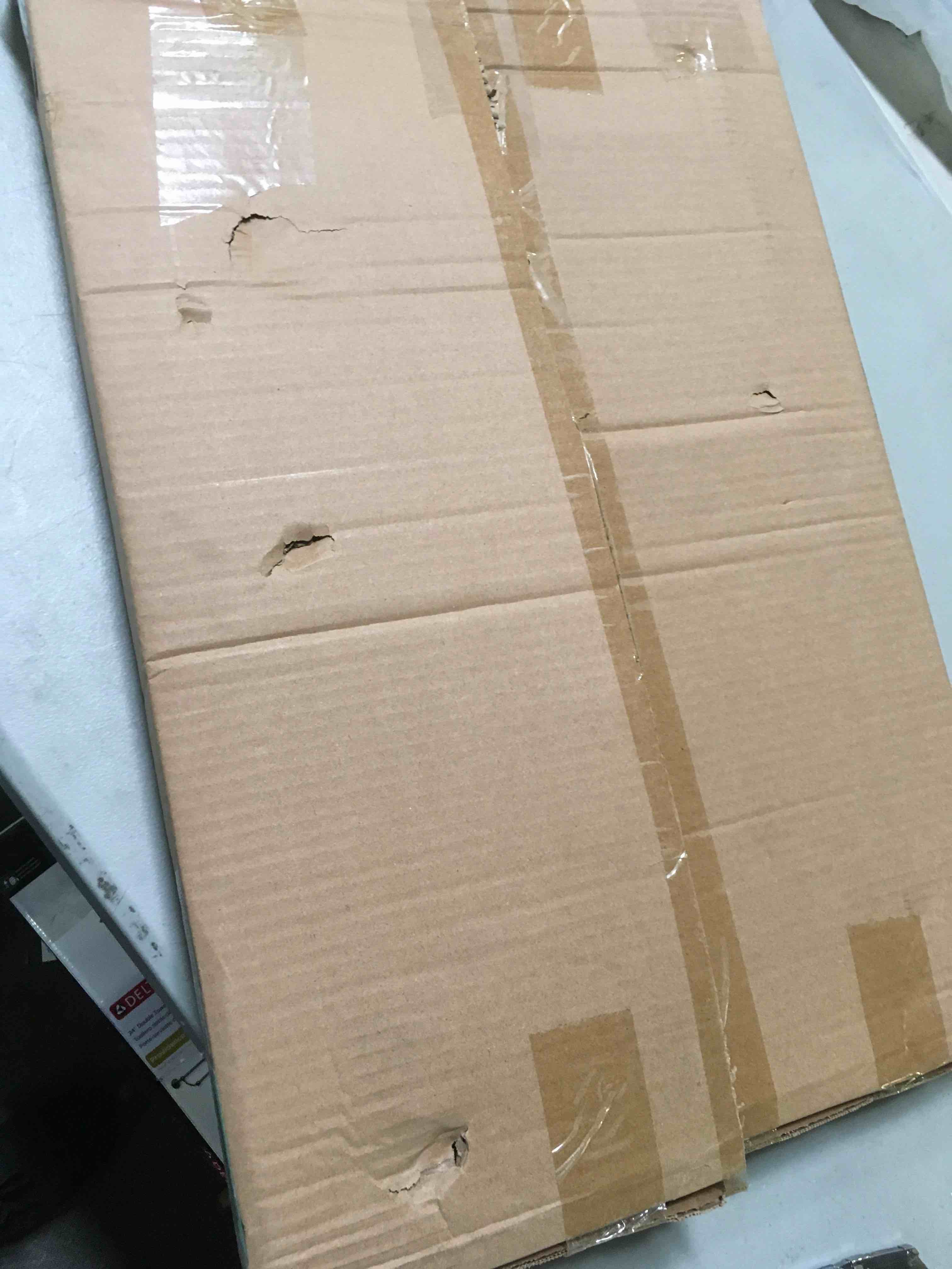 https://s3.amazonaws.com/lotting-images-prod/bidfta/YEL5114501_1693336631041.jpeg