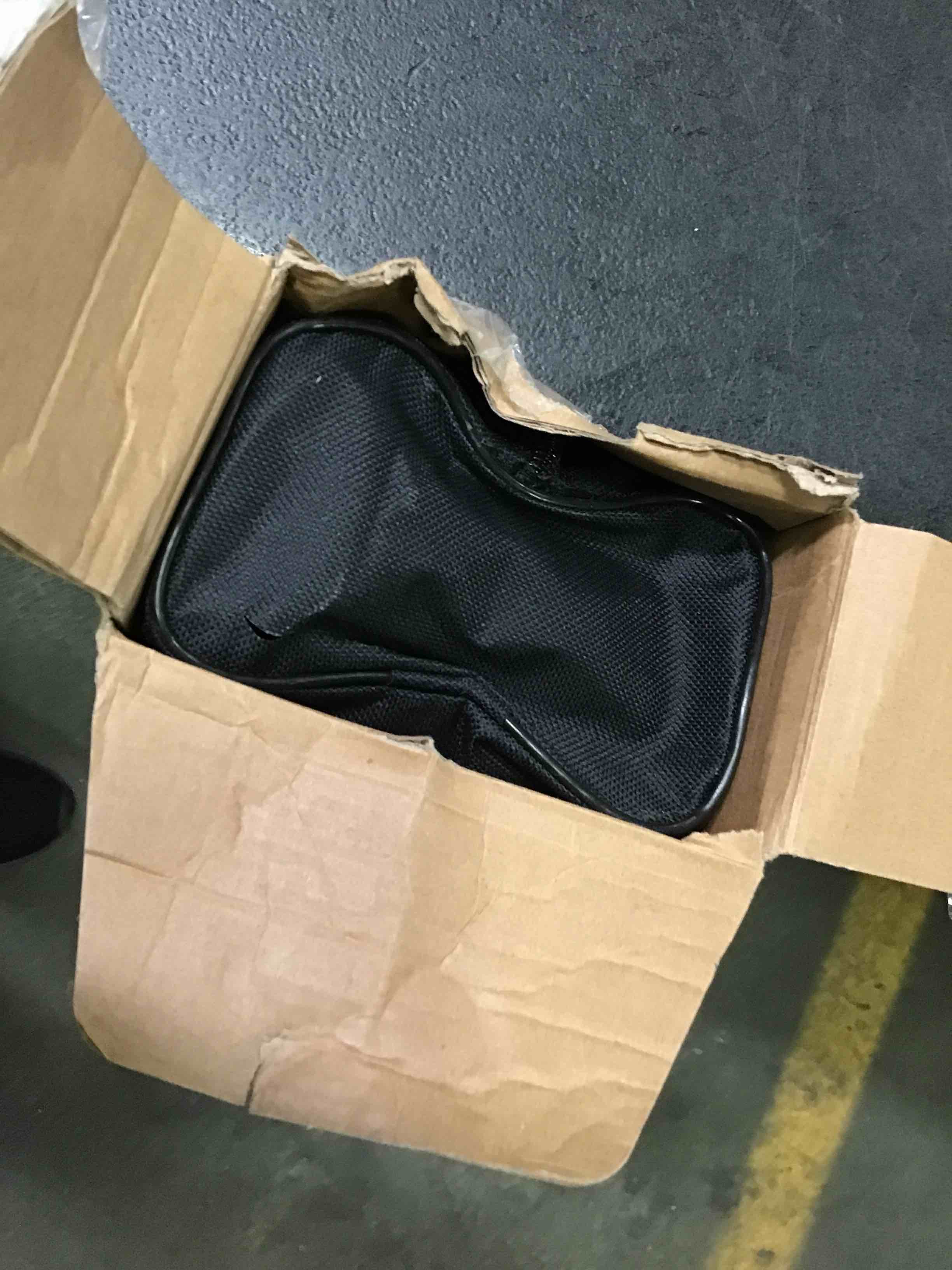 https://s3.amazonaws.com/lotting-images-prod/bidfta/YEL5115252_1694014131449.jpeg