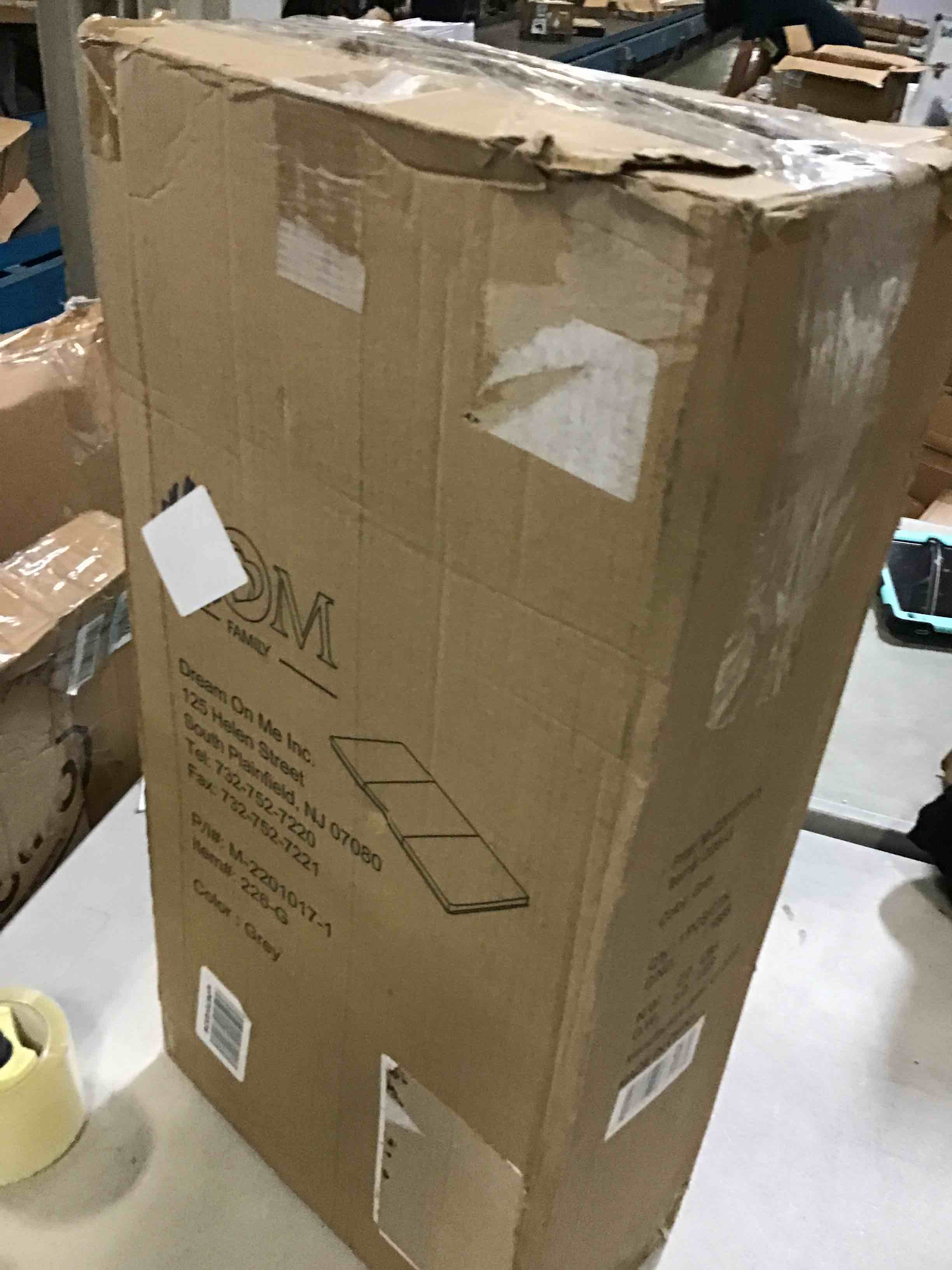 https://s3.amazonaws.com/lotting-images-prod/bidfta/YEL5115428_1694098261590.jpeg