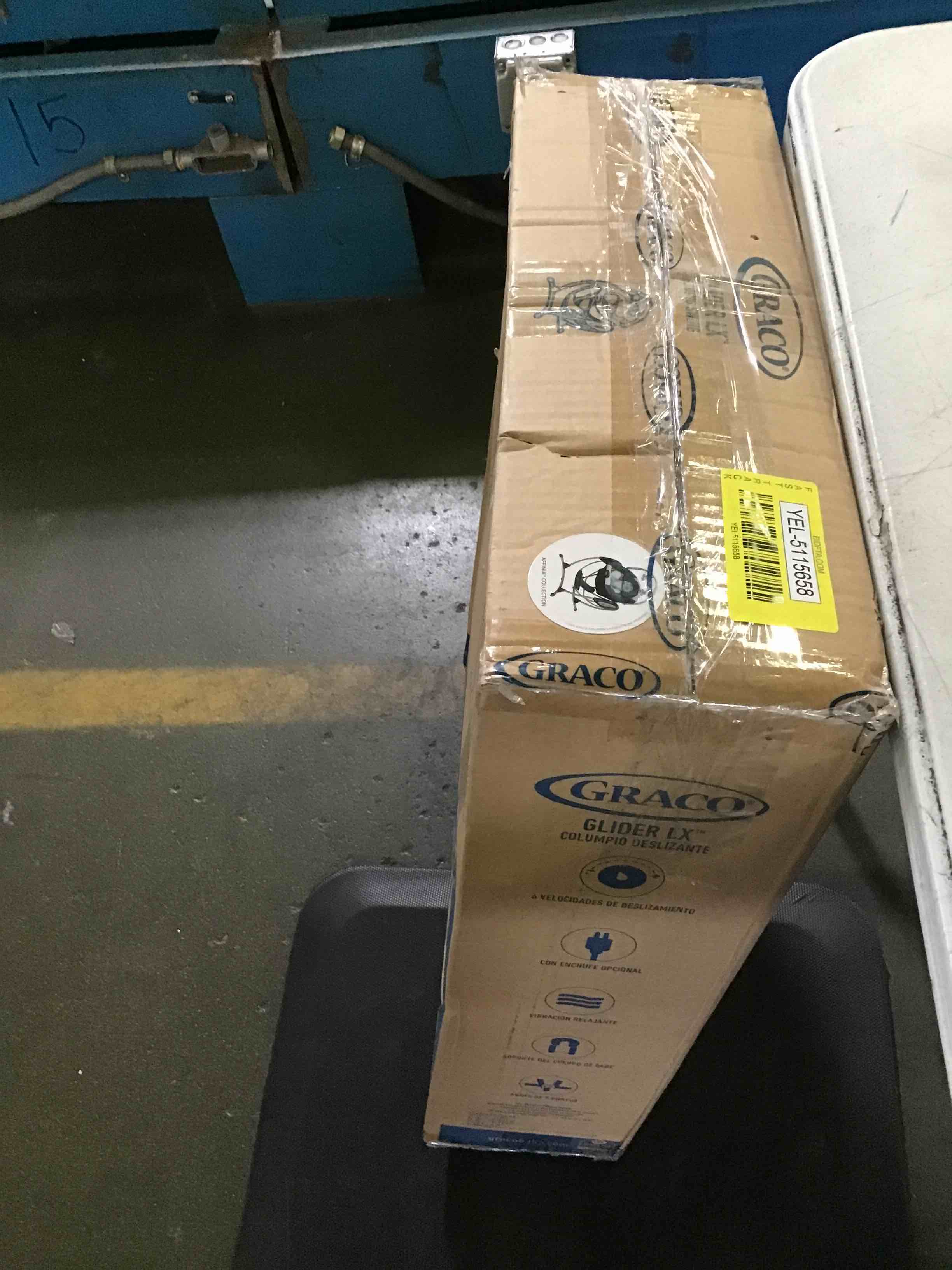 https://s3.amazonaws.com/lotting-images-prod/bidfta/YEL5115658_1692902807417.jpeg