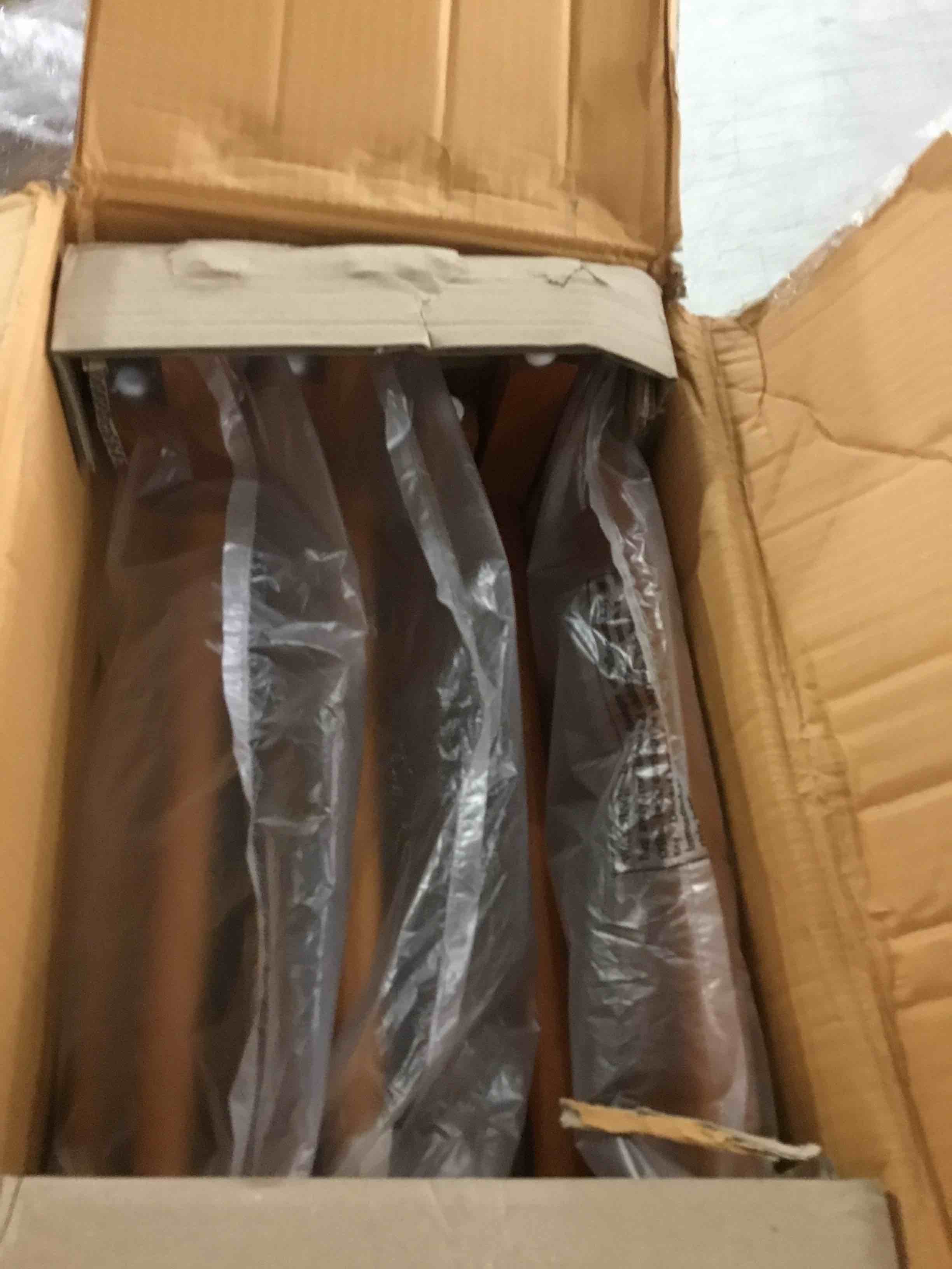 https://s3.amazonaws.com/lotting-images-prod/bidfta/YEL5115742_1692965619118.jpeg
