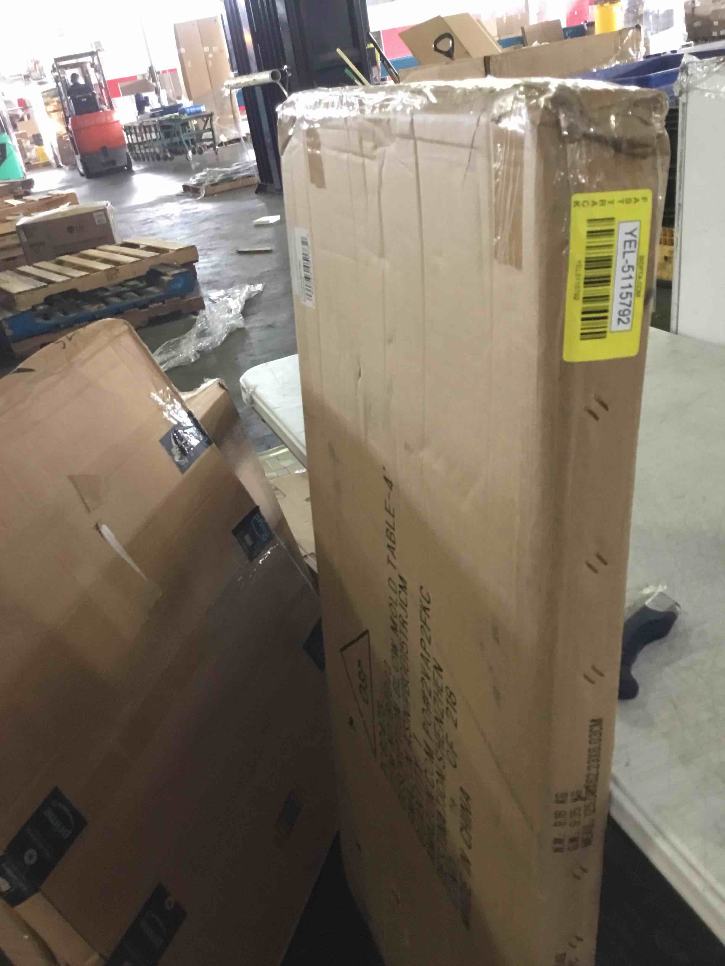 https://s3.amazonaws.com/lotting-images-prod/bidfta/YEL5115792_1692974723576.jpeg
