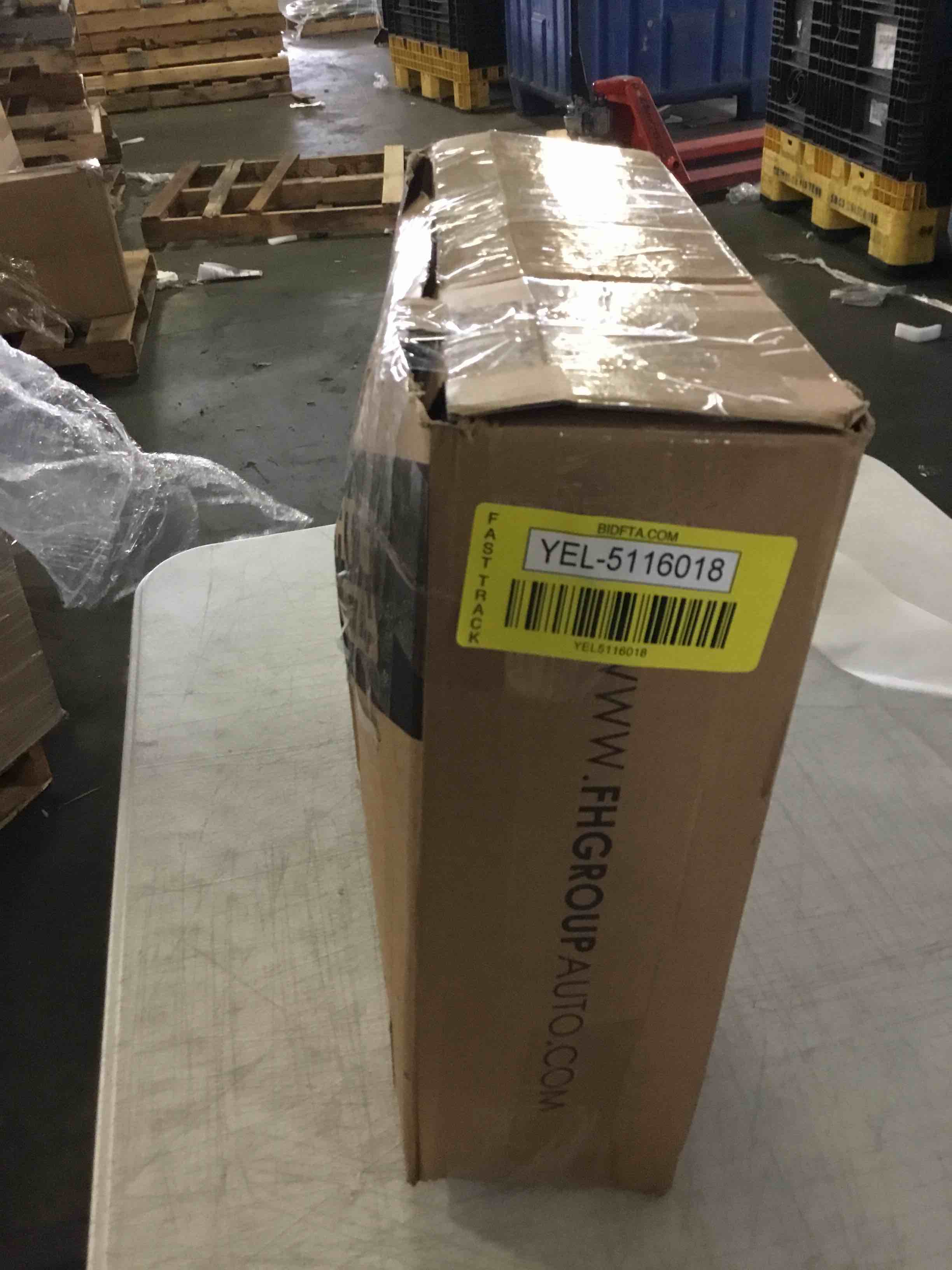 https://s3.amazonaws.com/lotting-images-prod/bidfta/YEL5116018_1693061865200.jpeg