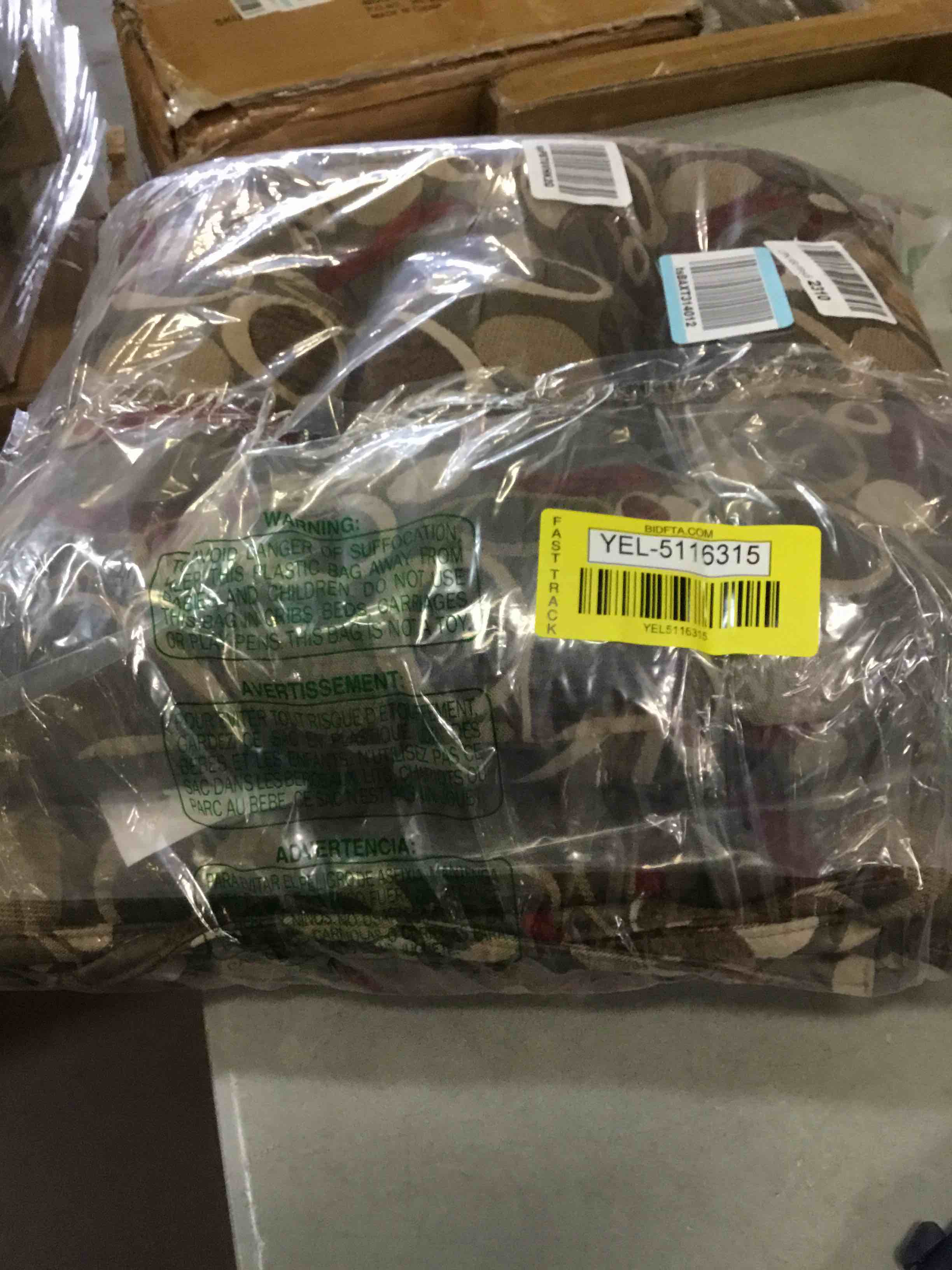 https://s3.amazonaws.com/lotting-images-prod/bidfta/YEL5116315_1693315674087.jpeg