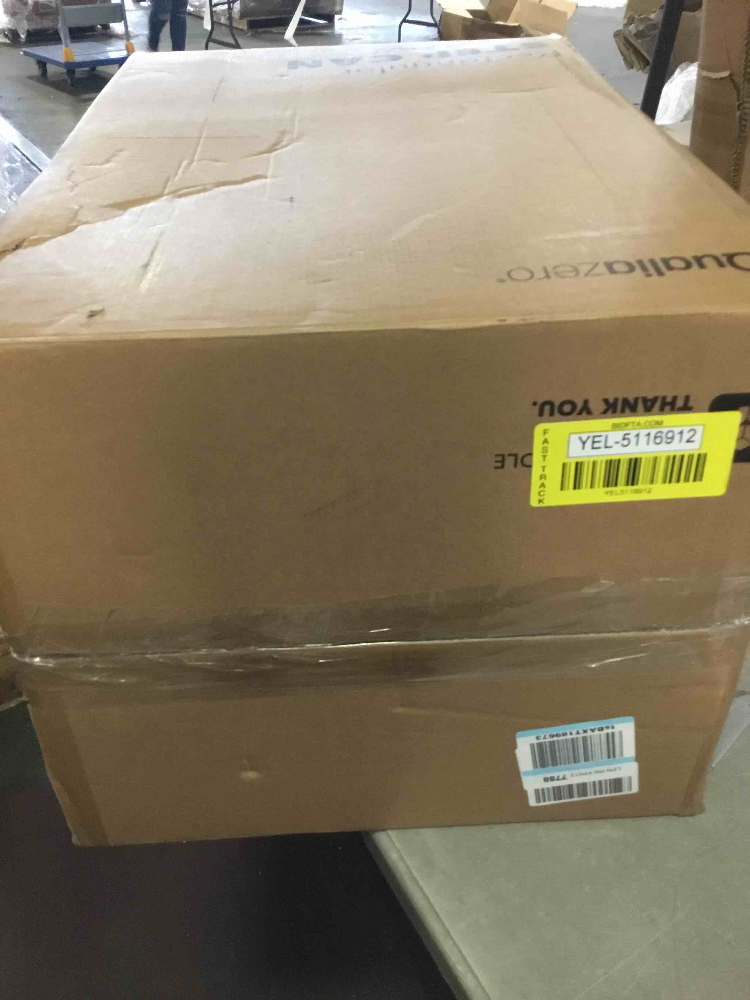 https://s3.amazonaws.com/lotting-images-prod/bidfta/YEL5116912_1693930747832.jpeg