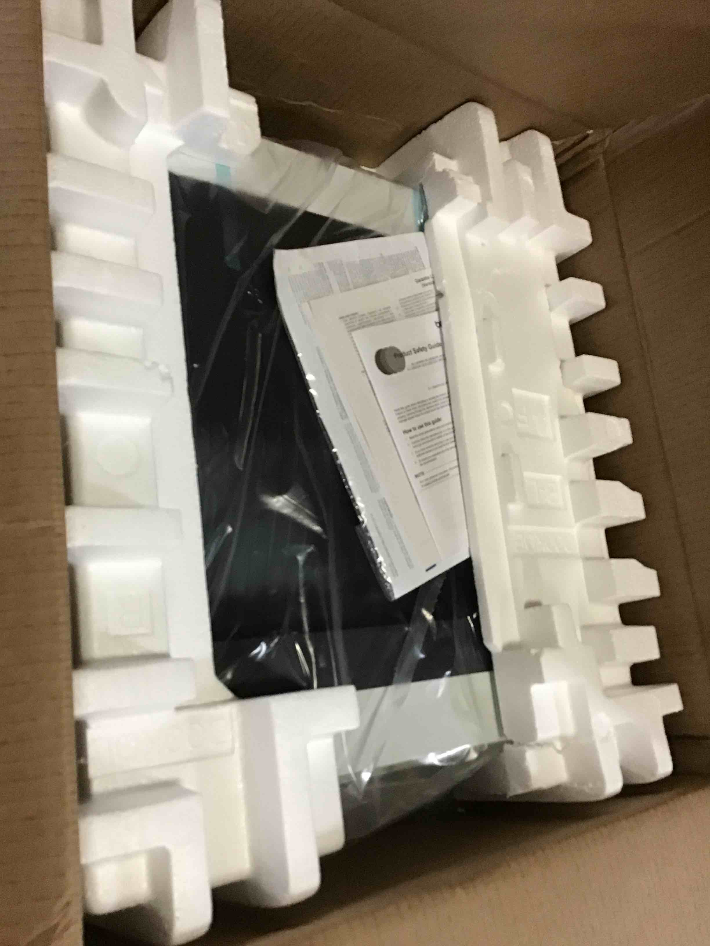 https://s3.amazonaws.com/lotting-images-prod/bidfta/YEL5117103_1692639013443.jpeg