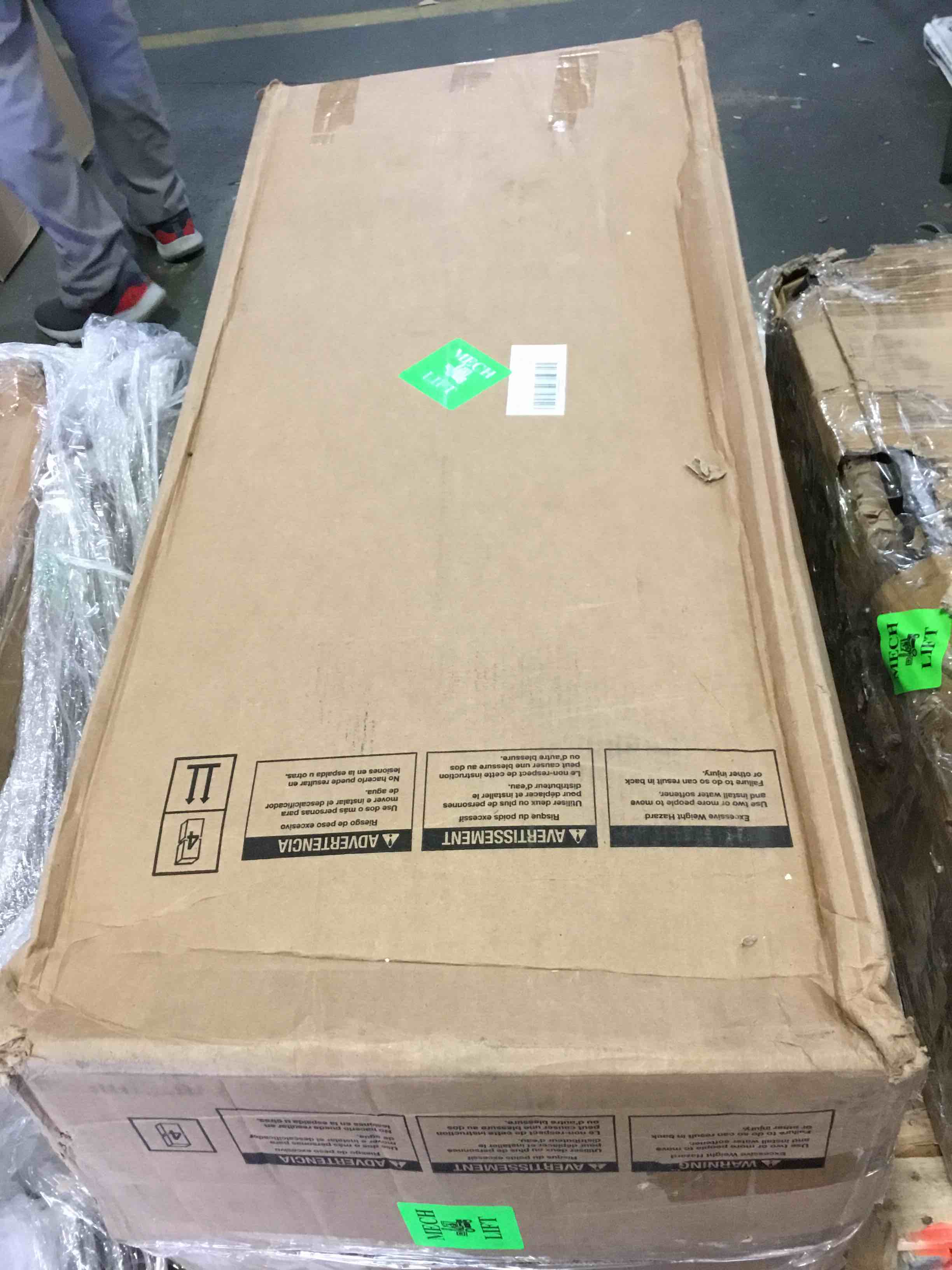 https://s3.amazonaws.com/lotting-images-prod/bidfta/YEL5117356_1692735532341.jpeg