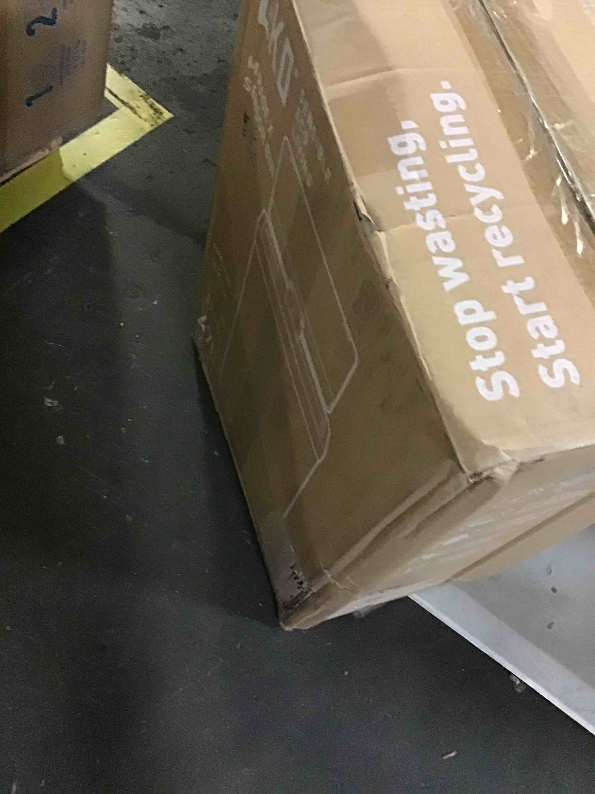 https://s3.amazonaws.com/lotting-images-prod/bidfta/YEL5117931_1693049290950.jpeg