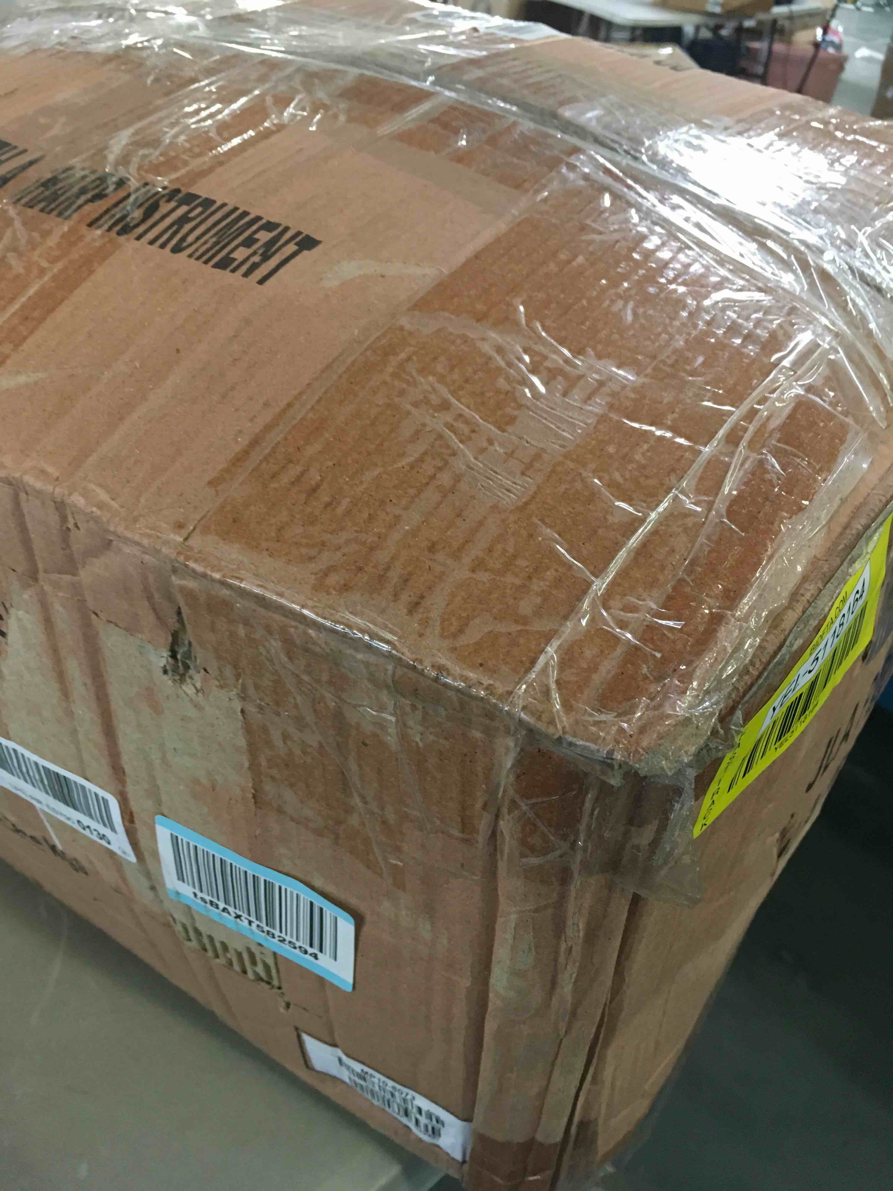 https://s3.amazonaws.com/lotting-images-prod/bidfta/YEL5118164_1693311763528.jpeg