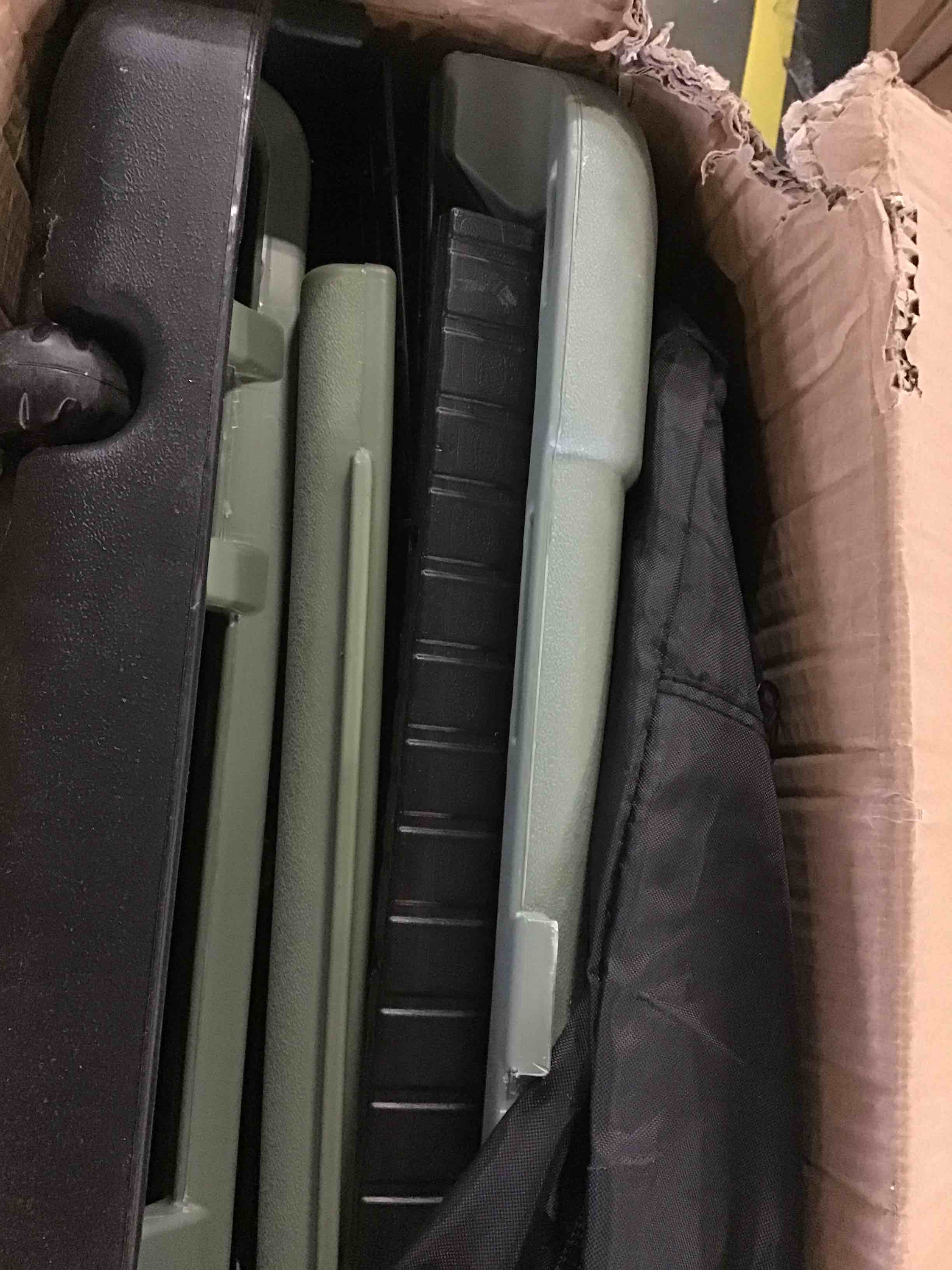 https://s3.amazonaws.com/lotting-images-prod/bidfta/YEL5118482_1692279173696.jpeg
