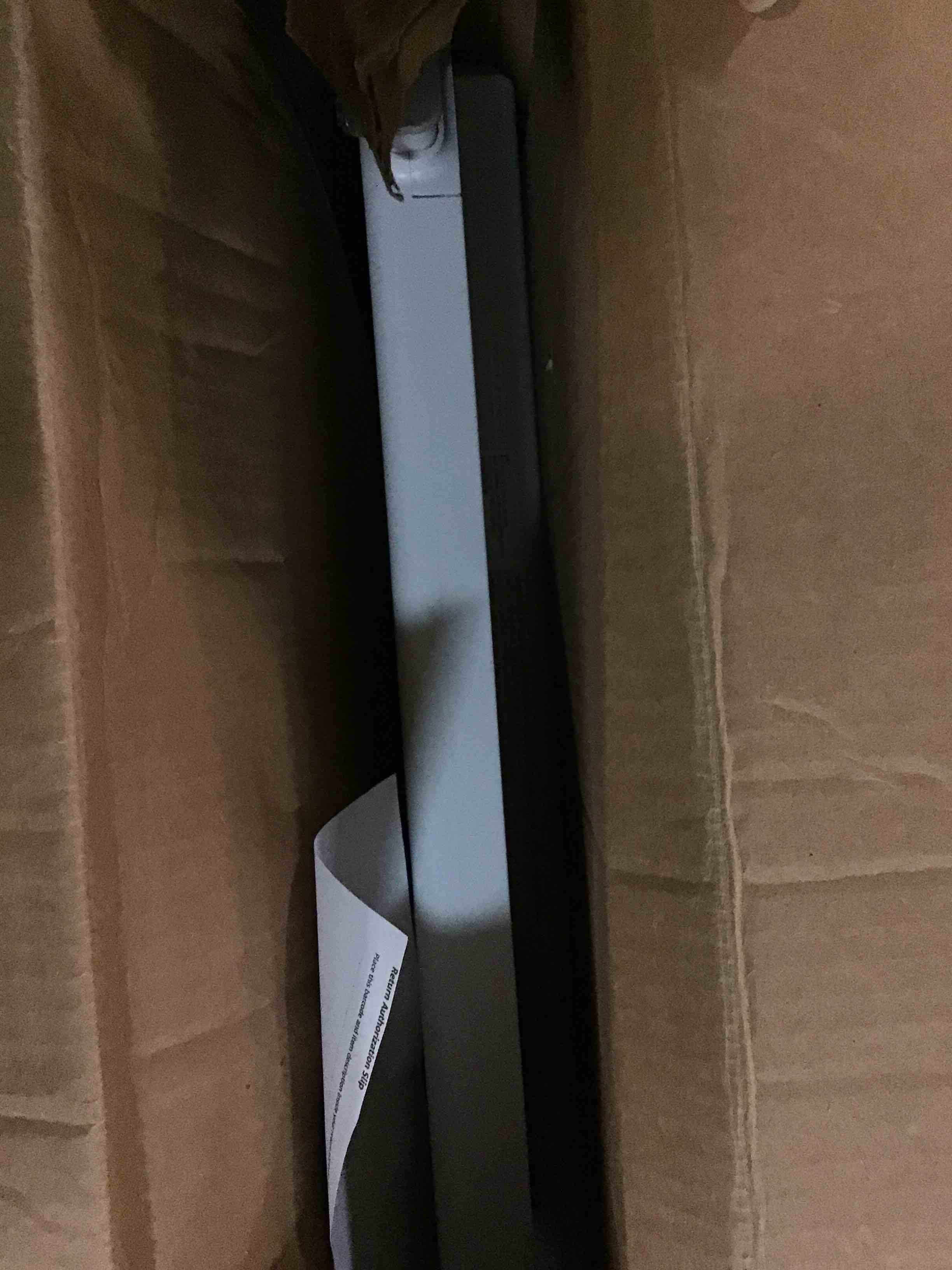 https://s3.amazonaws.com/lotting-images-prod/bidfta/YEL5118826_1692633662647.jpeg