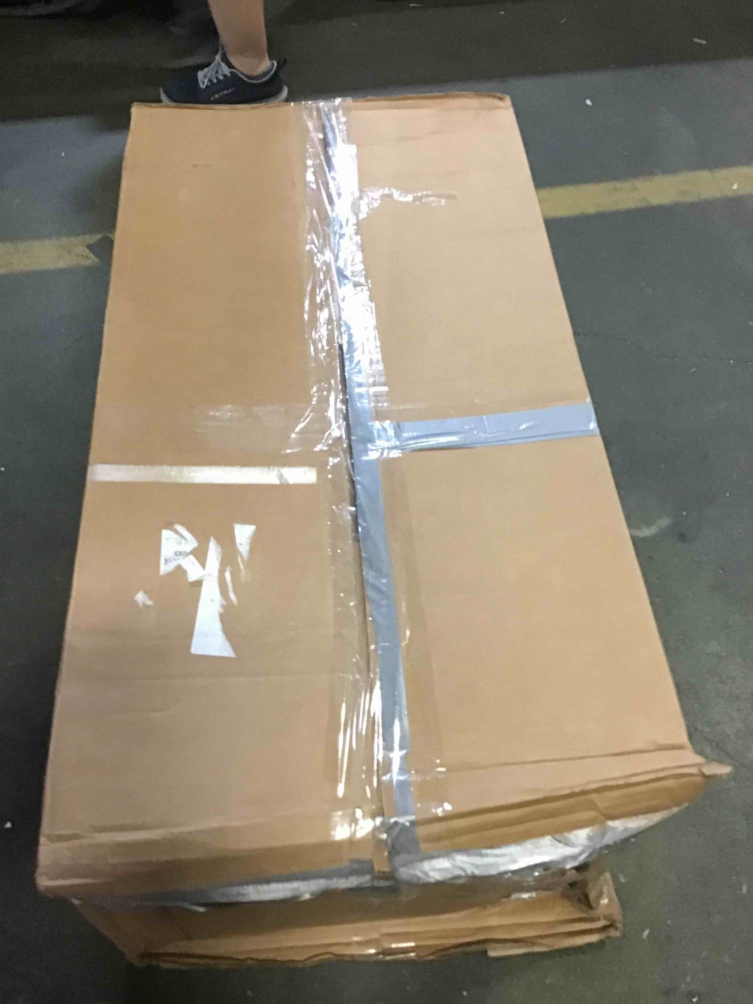 https://s3.amazonaws.com/lotting-images-prod/bidfta/YEL5118967_1692712601209.jpeg