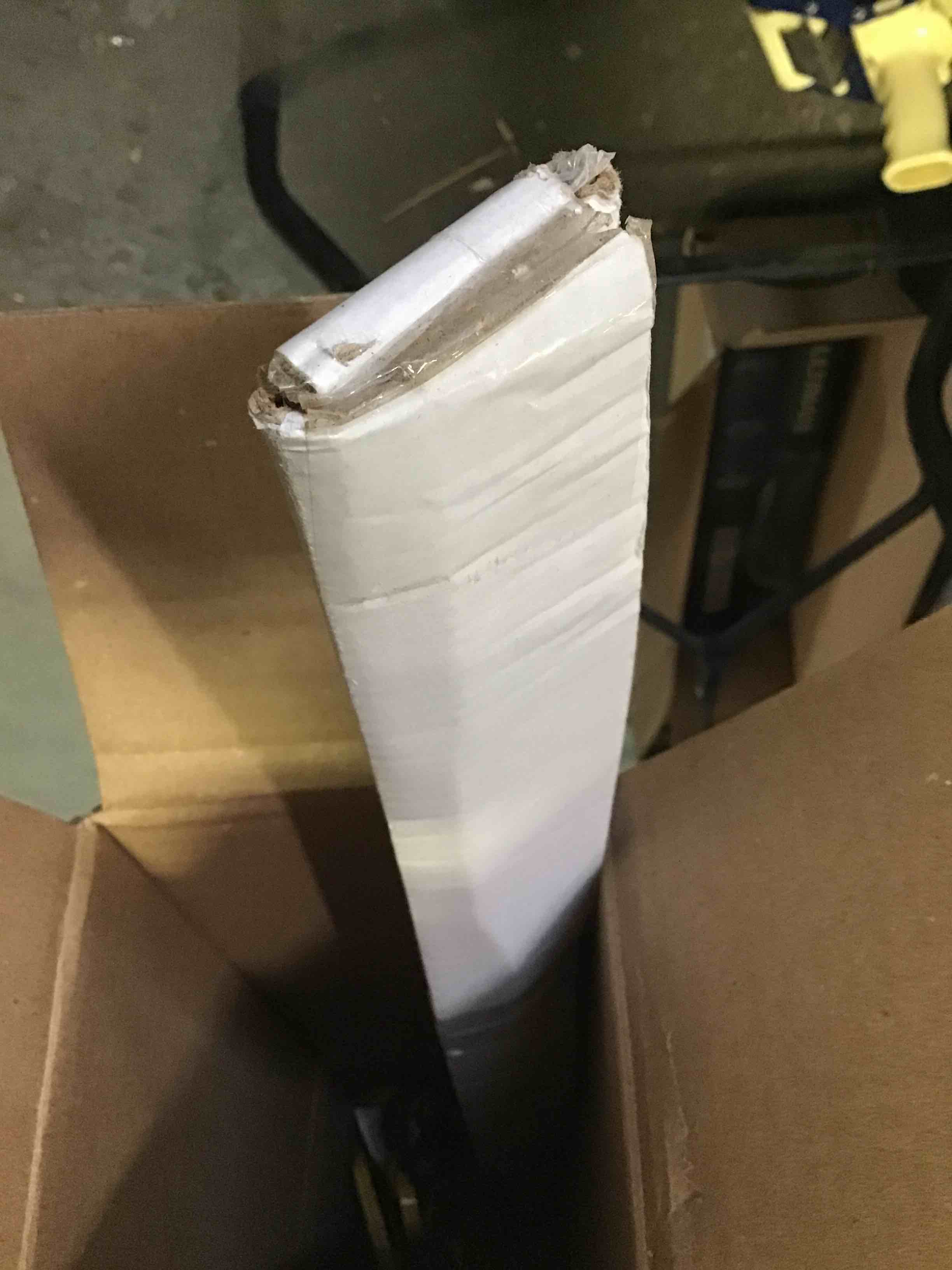 https://s3.amazonaws.com/lotting-images-prod/bidfta/YEL5118991_1692717737747.jpeg
