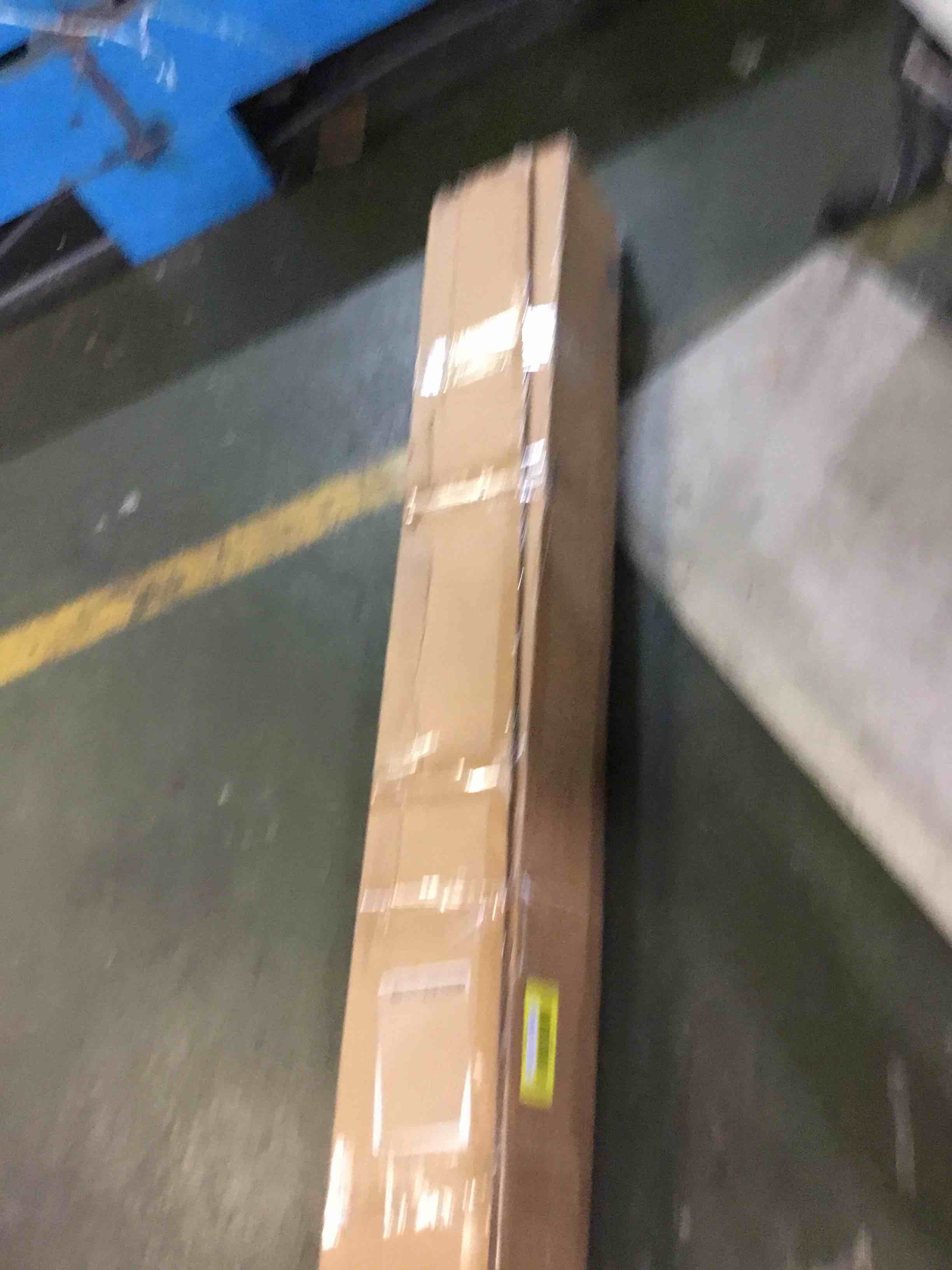 https://s3.amazonaws.com/lotting-images-prod/bidfta/YEL5119396_1692893703306.jpeg