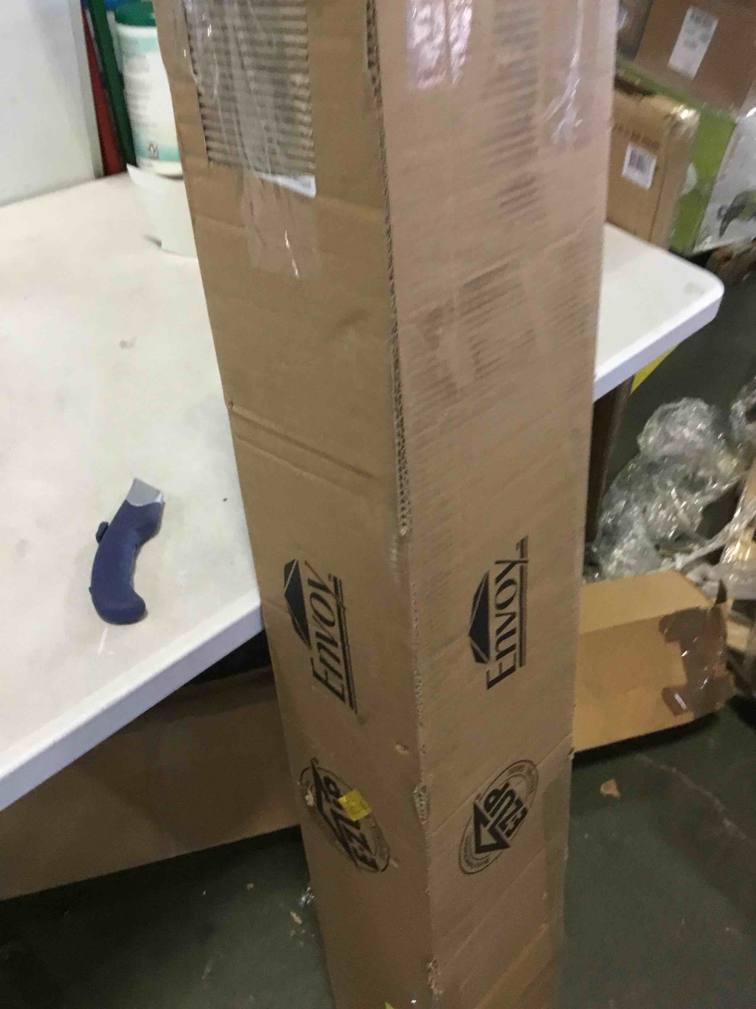 https://s3.amazonaws.com/lotting-images-prod/bidfta/YEL5119789_1693229416557.jpeg