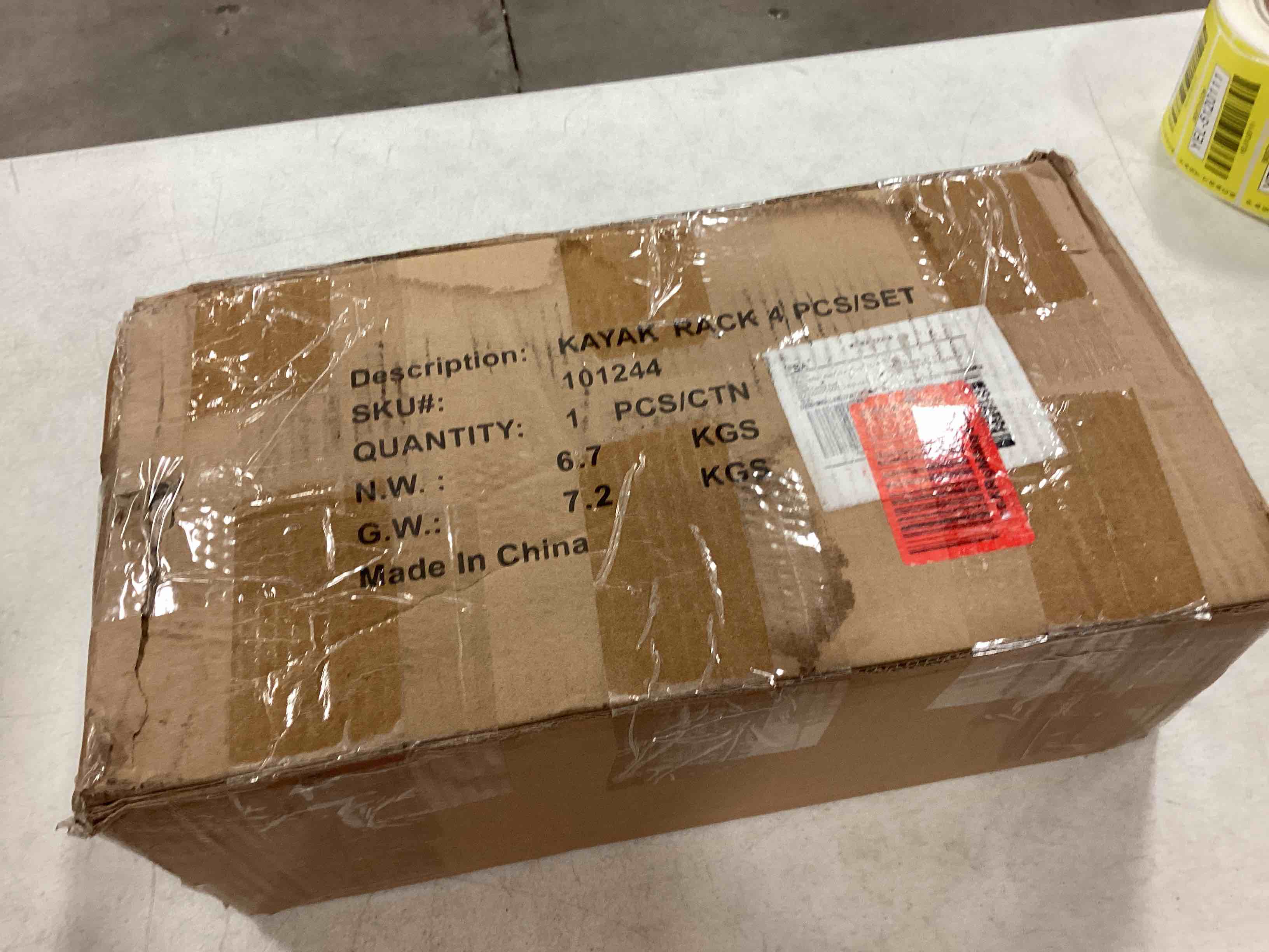 https://s3.amazonaws.com/lotting-images-prod/bidfta/YEL5120057_1692625323710.jpeg