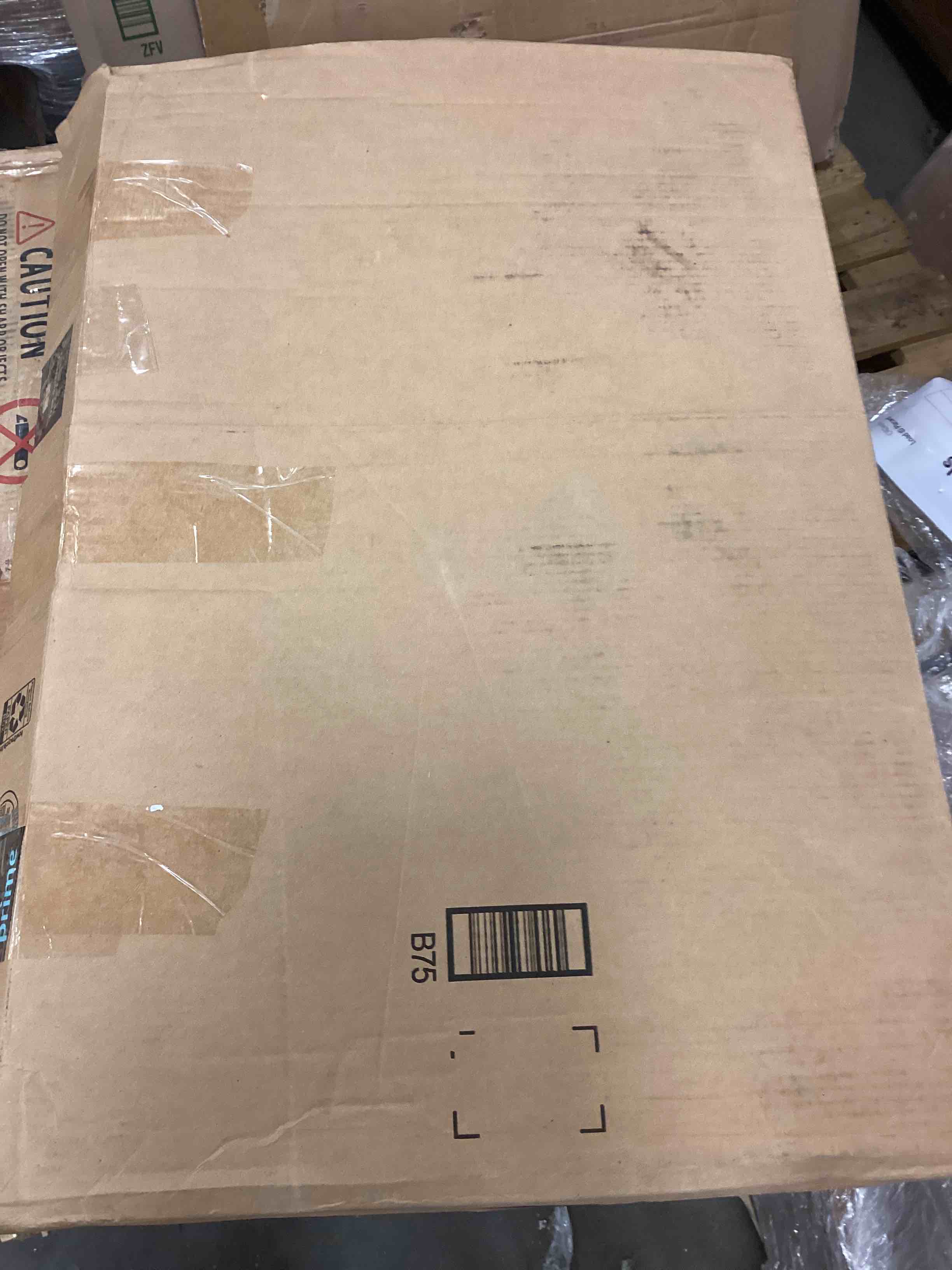 https://s3.amazonaws.com/lotting-images-prod/bidfta/YEL5120496_1693489997256.jpeg