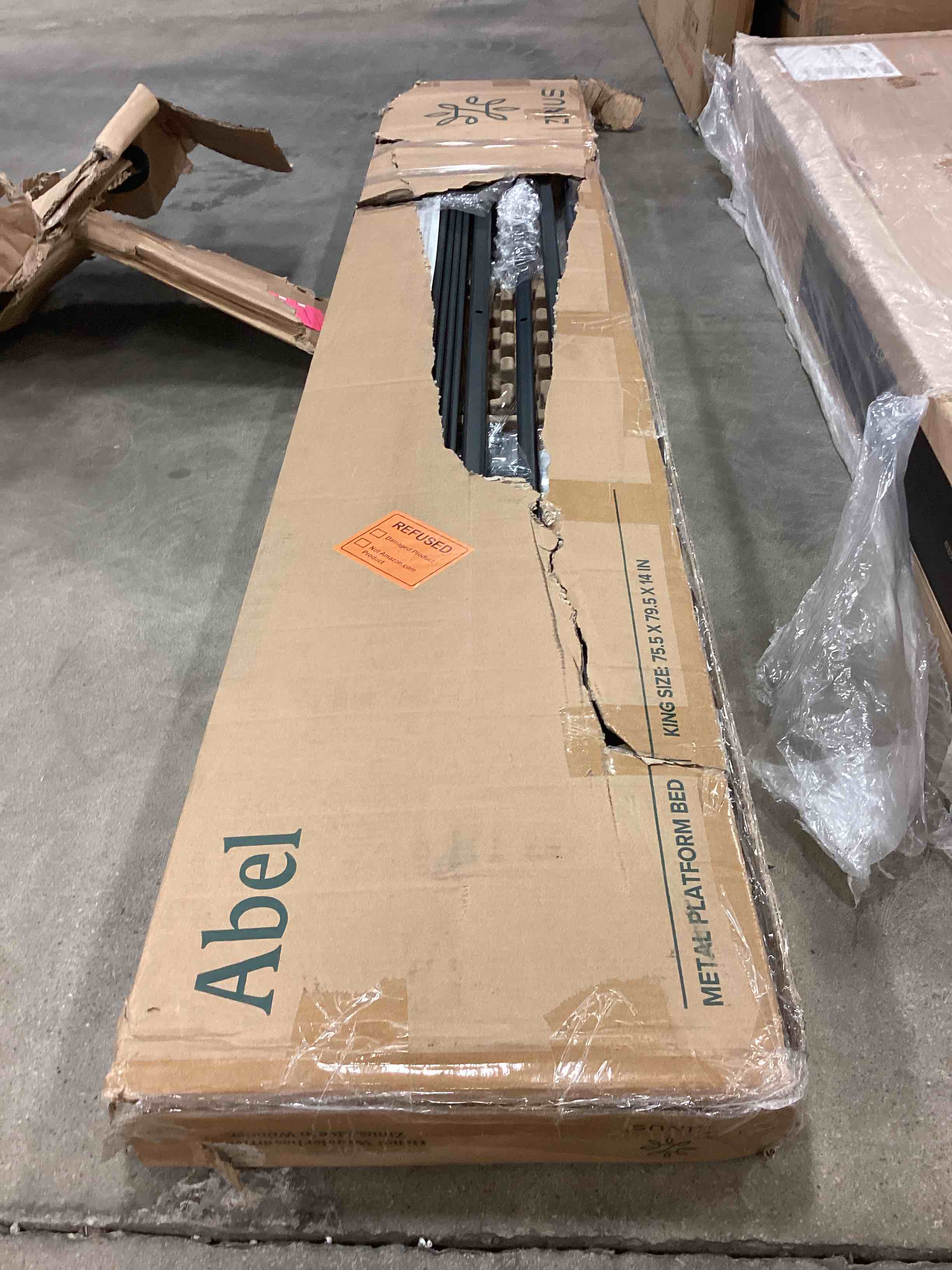 https://s3.amazonaws.com/lotting-images-prod/bidfta/YEL5121226_1695041664444.jpeg