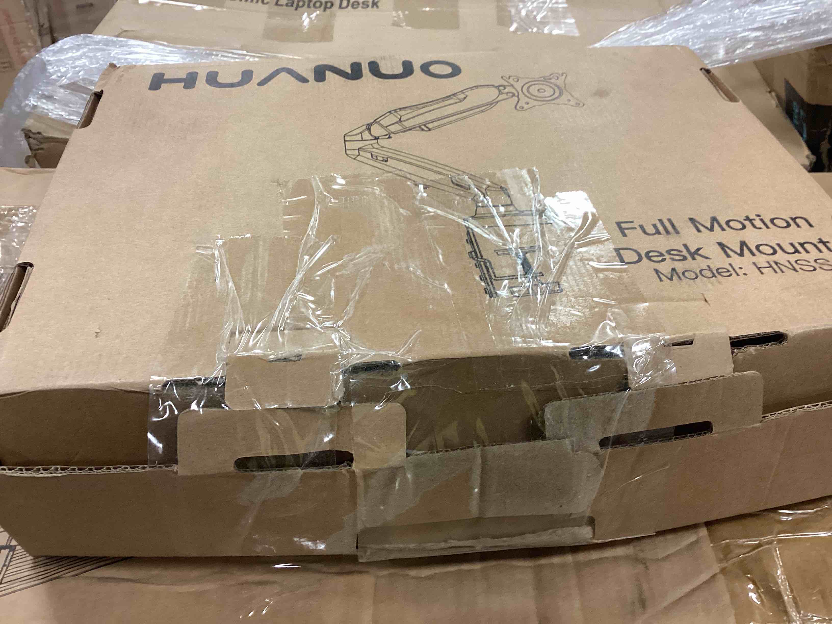 https://s3.amazonaws.com/lotting-images-prod/bidfta/YEL5121306_1695064392814.jpeg