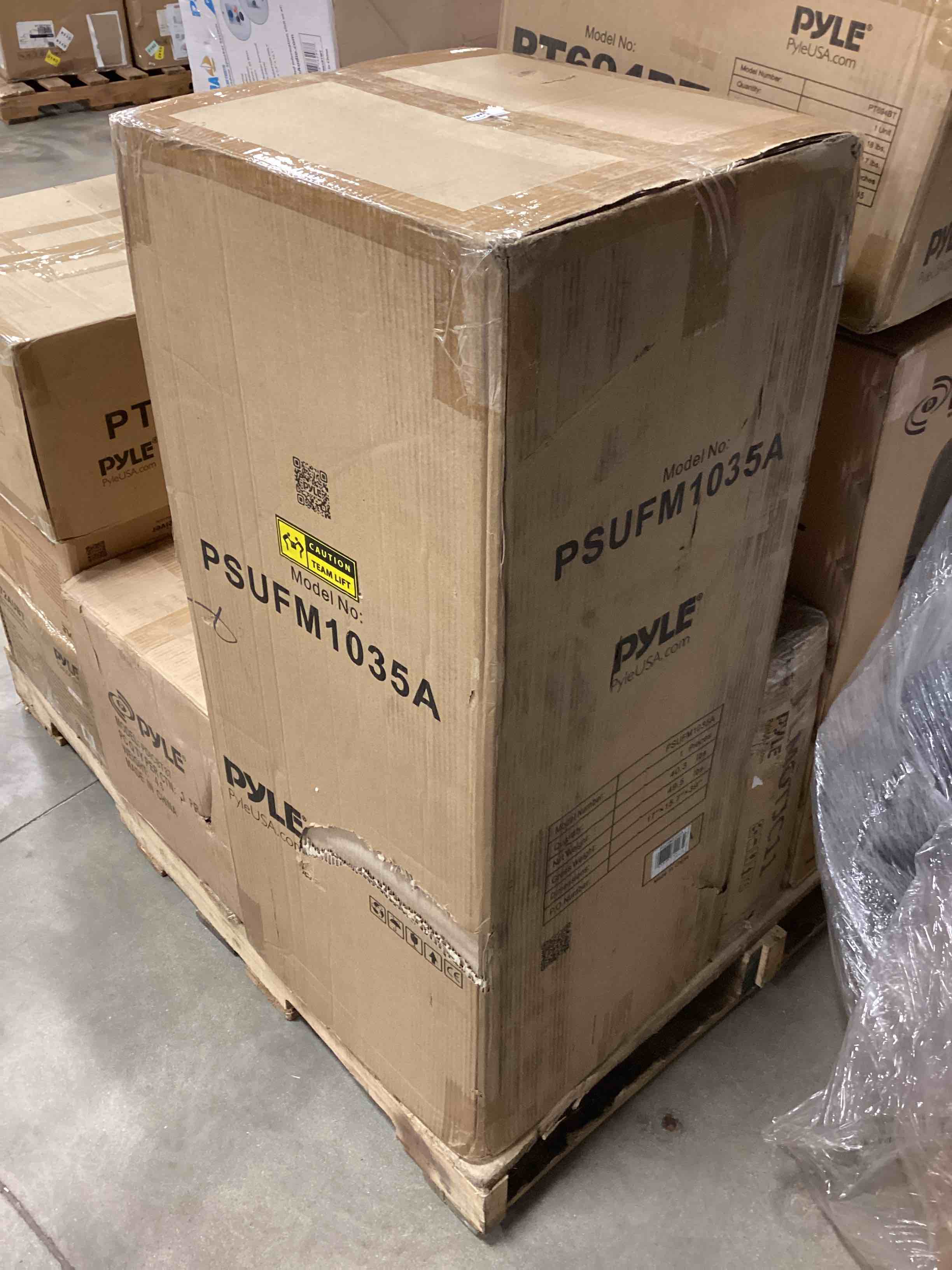 https://s3.amazonaws.com/lotting-images-prod/bidfta/YEL5124460_1693922149007.jpeg