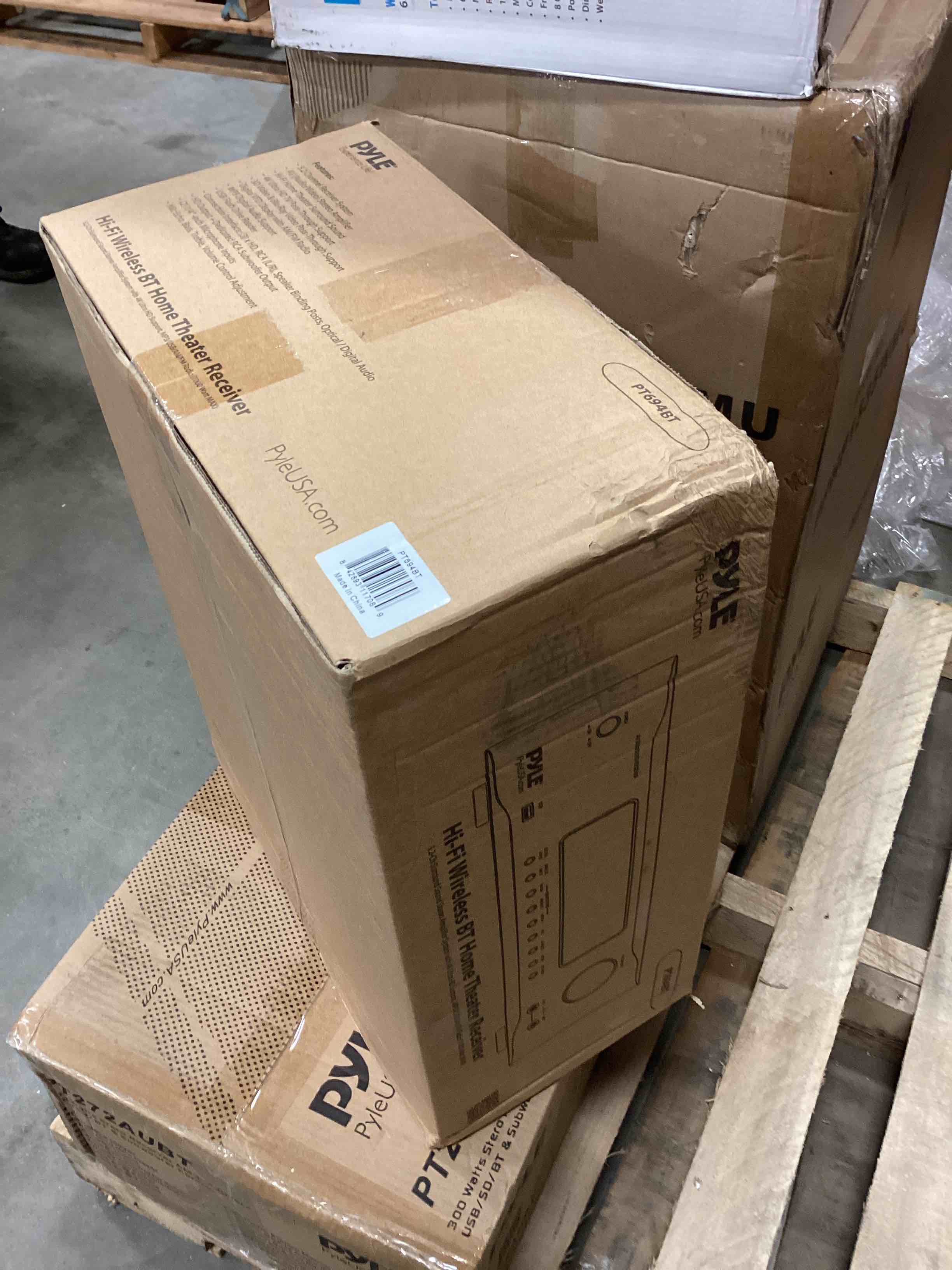 https://s3.amazonaws.com/lotting-images-prod/bidfta/YEL5124468_1693923240927.jpeg