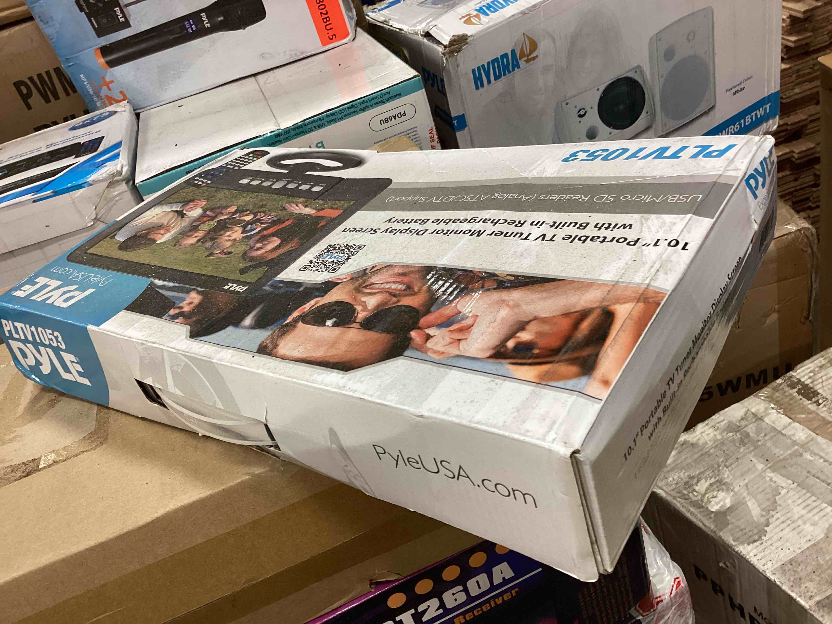 https://s3.amazonaws.com/lotting-images-prod/bidfta/YEL5124475_1693923942765.jpeg